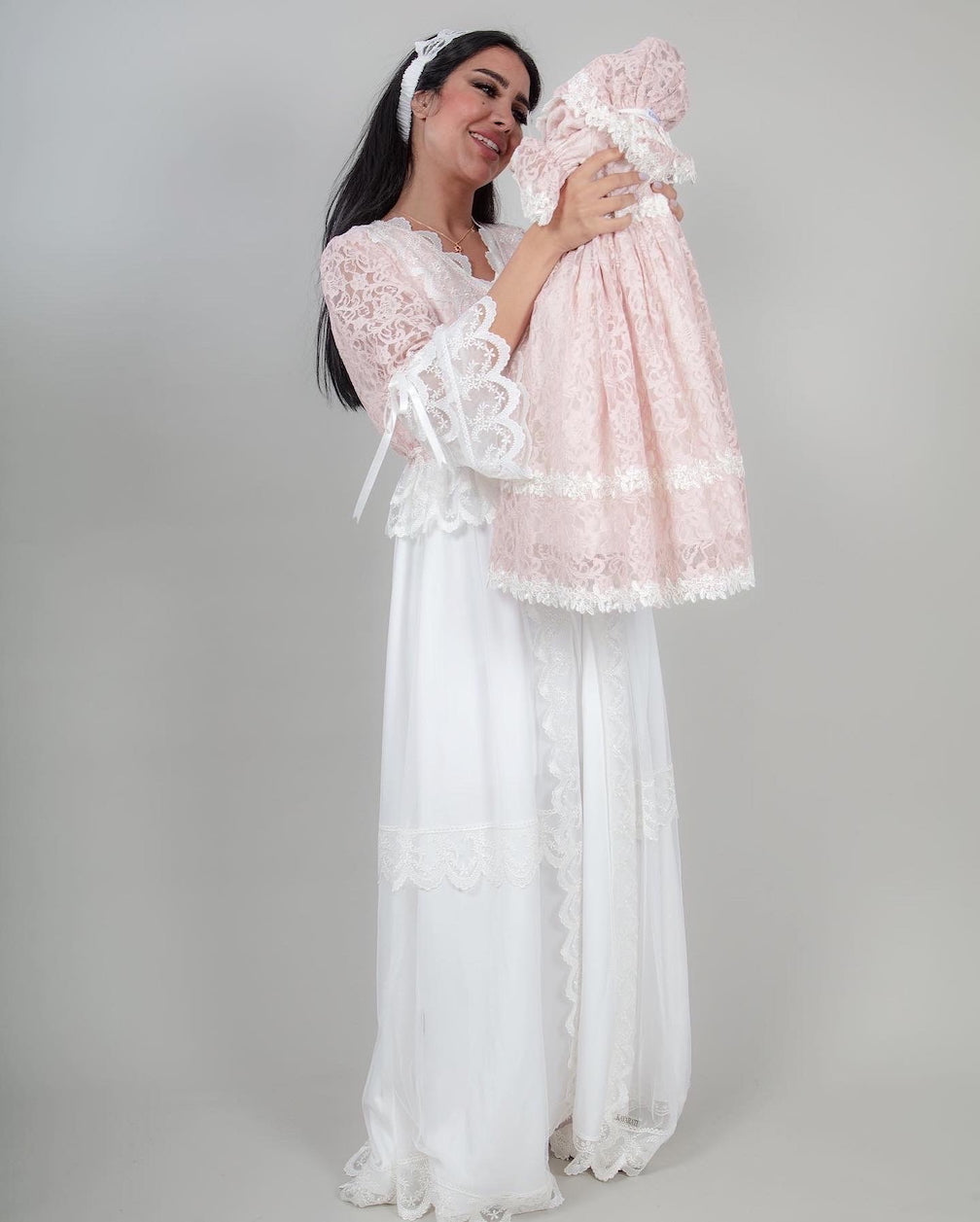 flowy dress for newborn photos White Embroidered with Lace Sleeves – Elegant Outfit New Moms & Special Occasions in Kuwait – Kavarati SubCat:Prom-Dress TOTEME - Balloon sleeve Size:M10