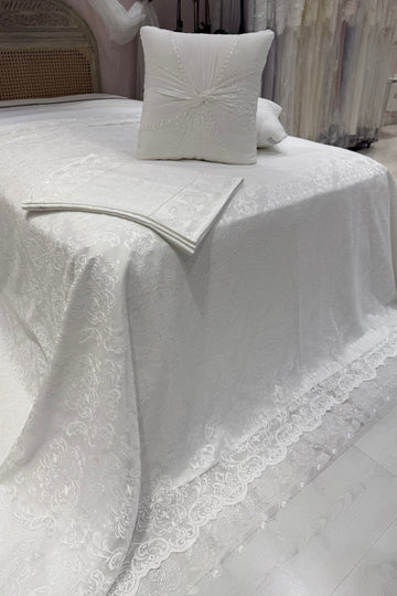 Luxury White 5-Piece Bridal Bedding Set with Embroidery & Lace Detailing