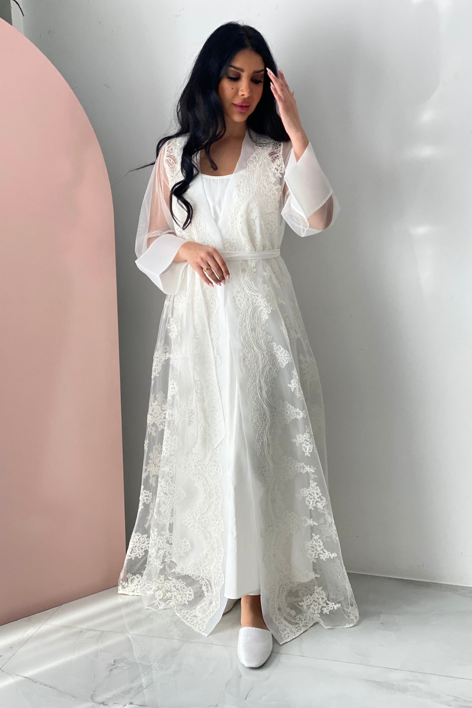 Elegant White Lace Bridal Robe Custom Handmade Wedding Robes in Kuwait Kavarati Elegant White Lace Bridal Robe Custom Handmade Wedding Robes in Kuwait Kavarati