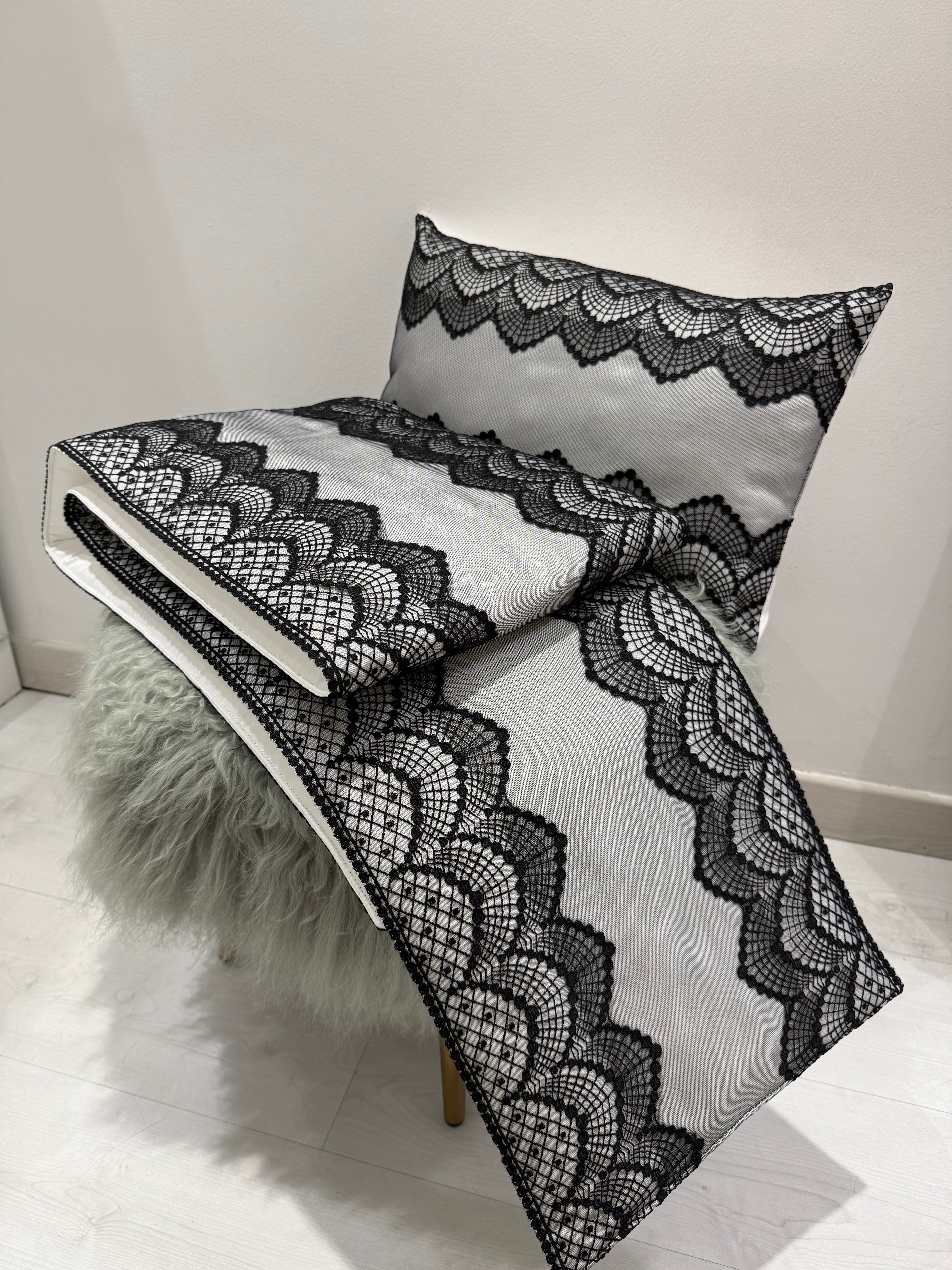 Chic Black & White Bed Throw
