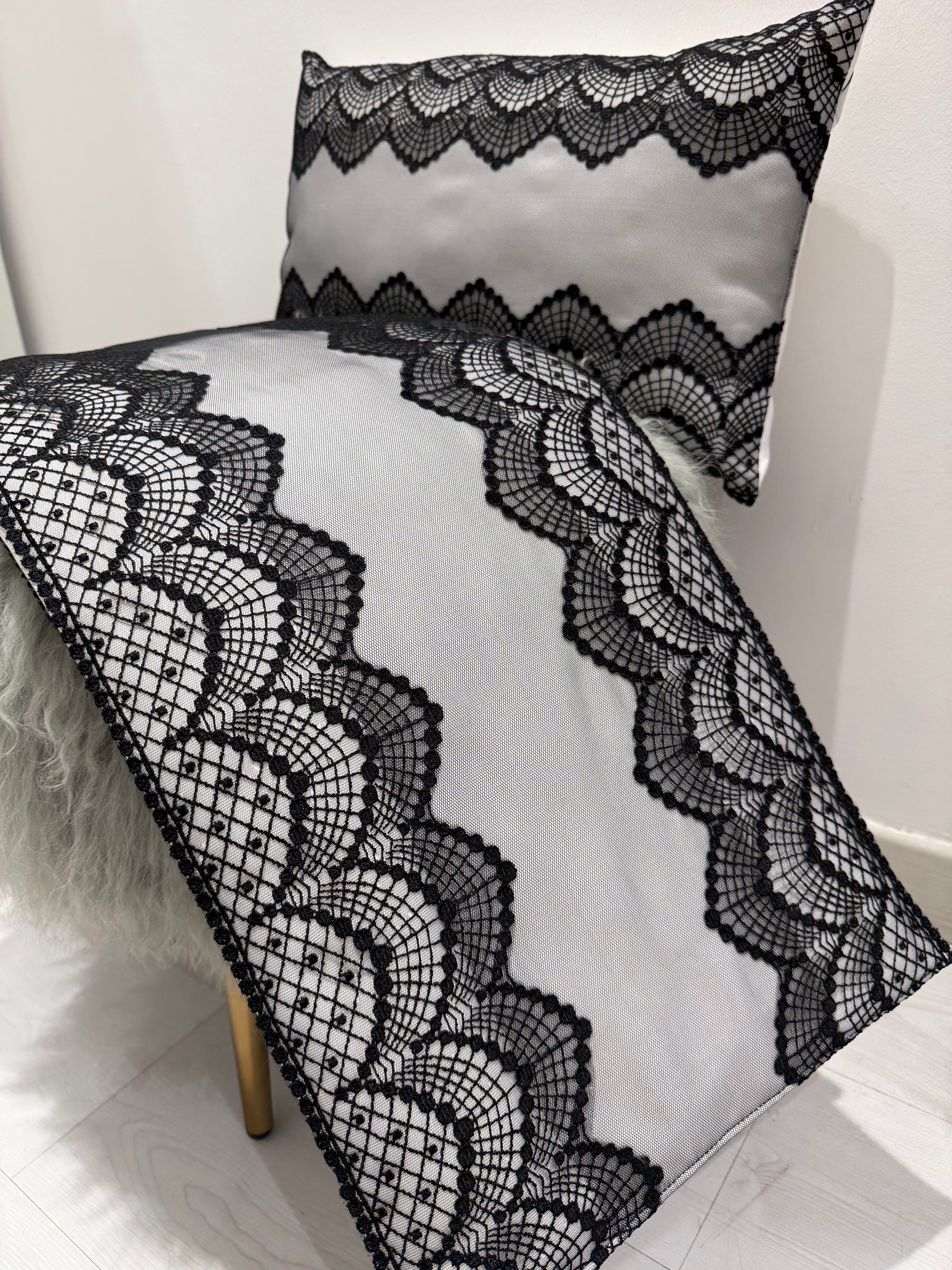 Chic Black & White Bed Throw