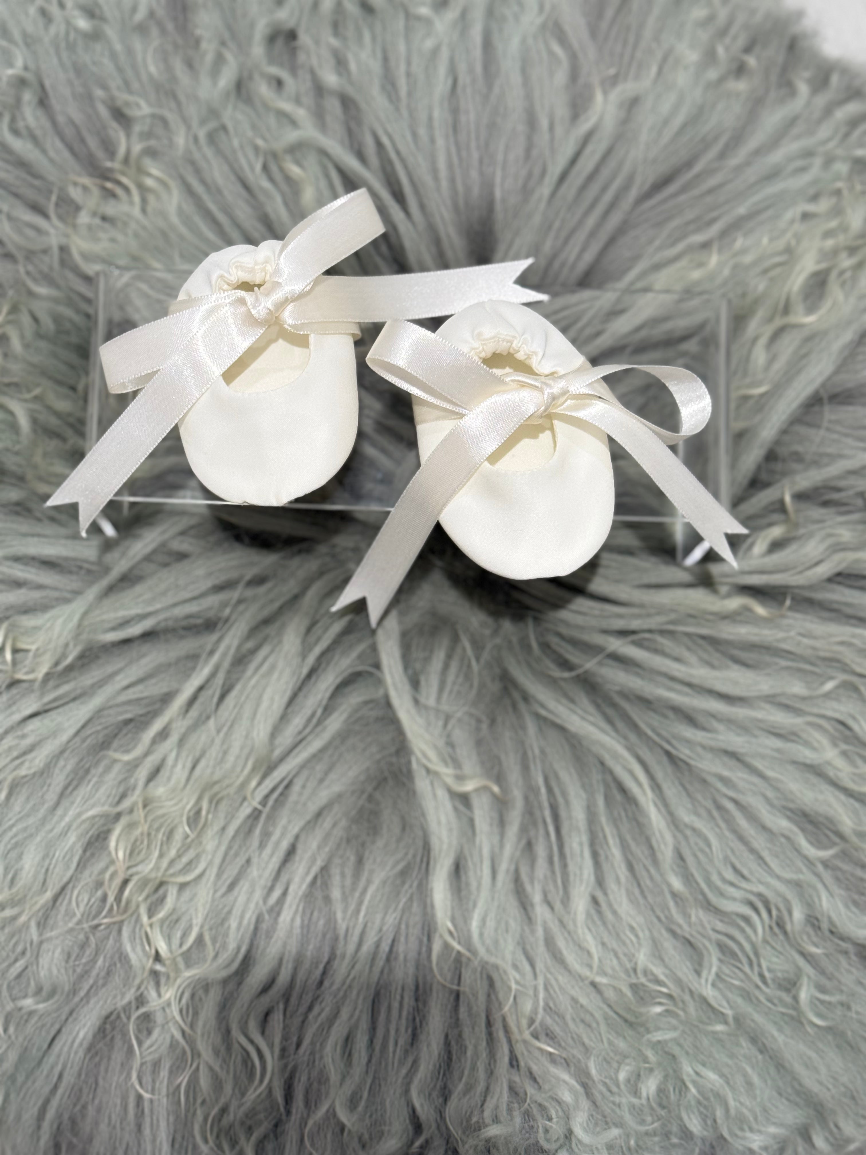 Ribbon Newborn Booties