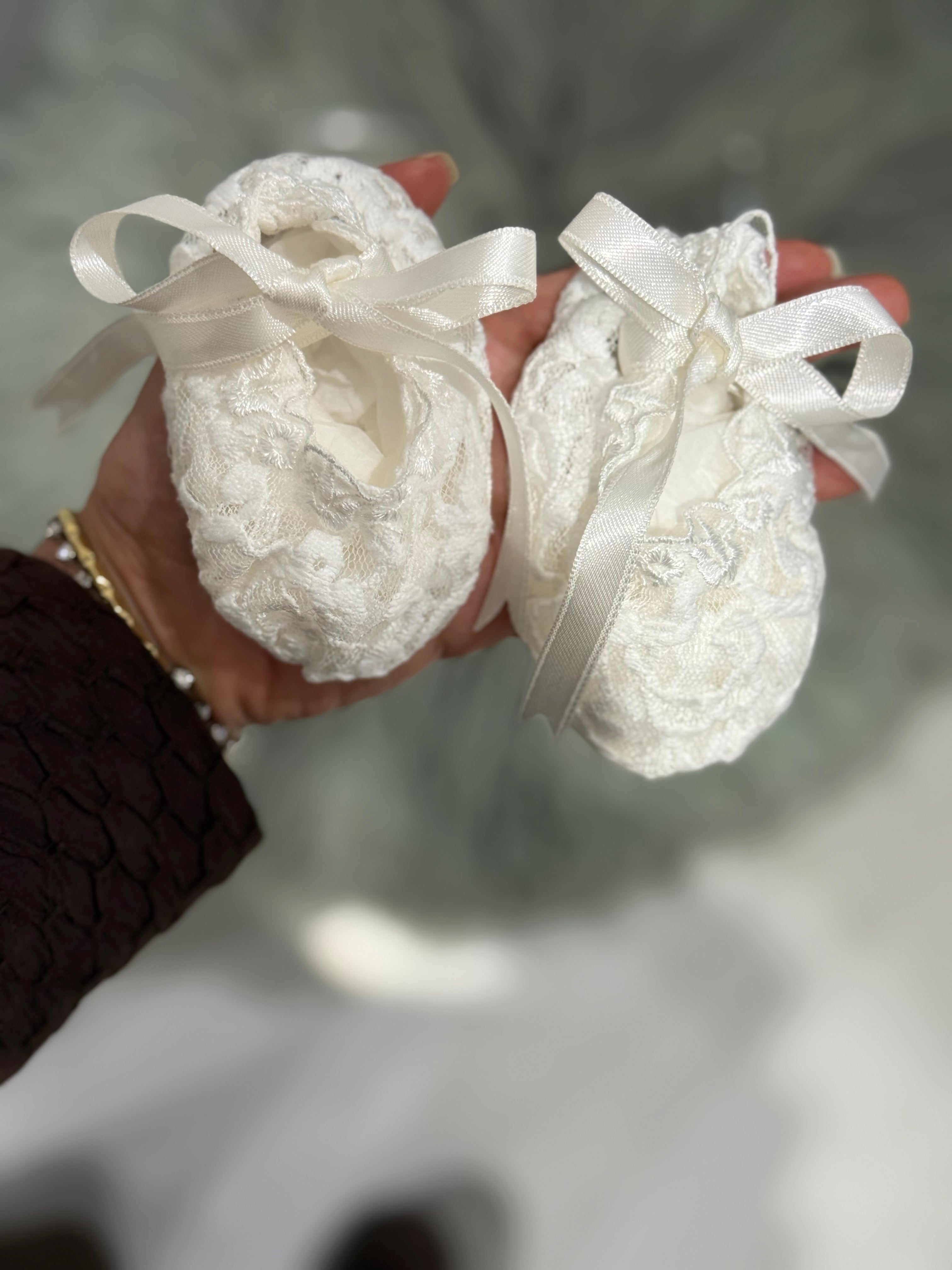 Luxury newborn lace booties