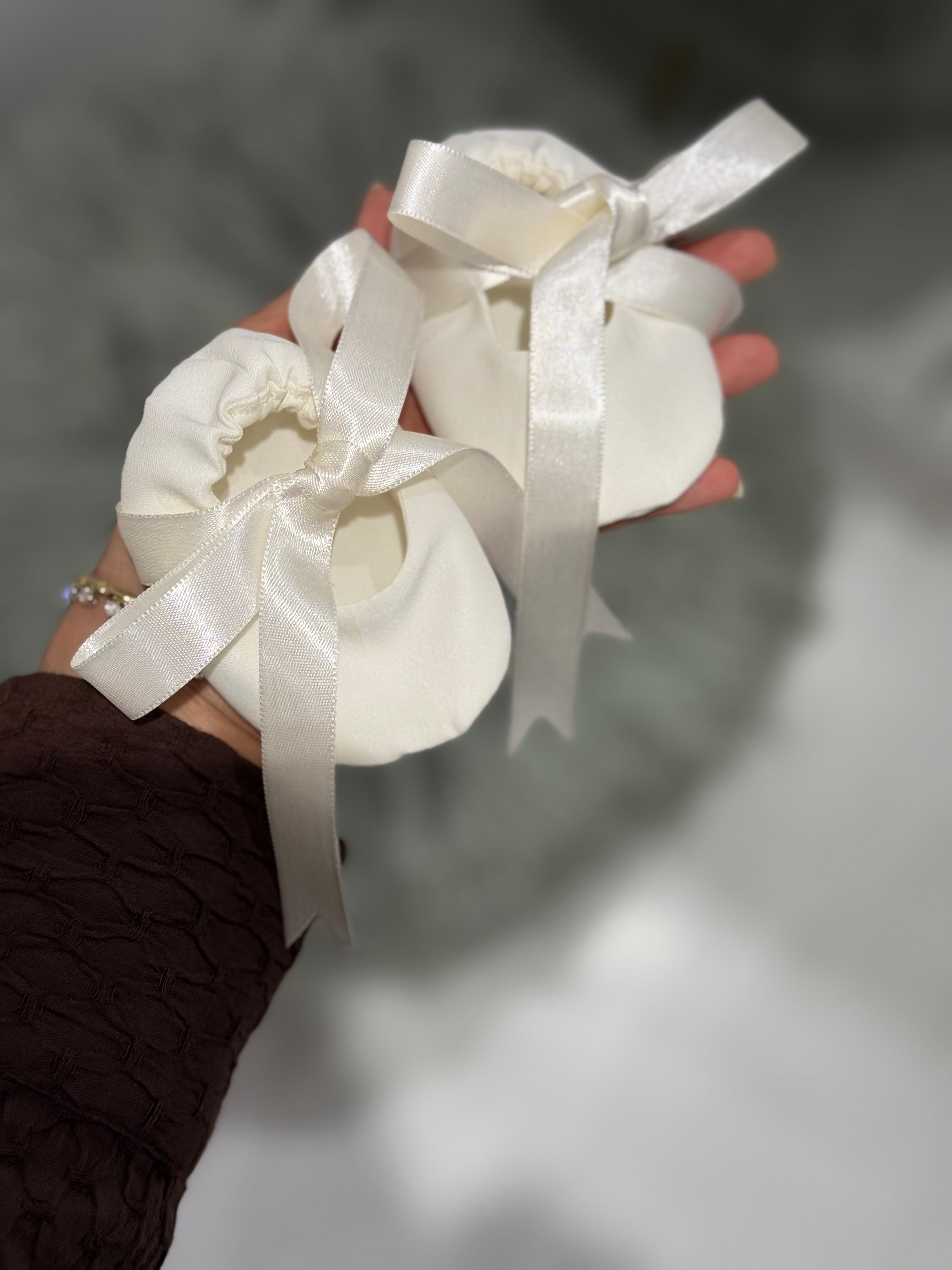 Ribbon Newborn Booties