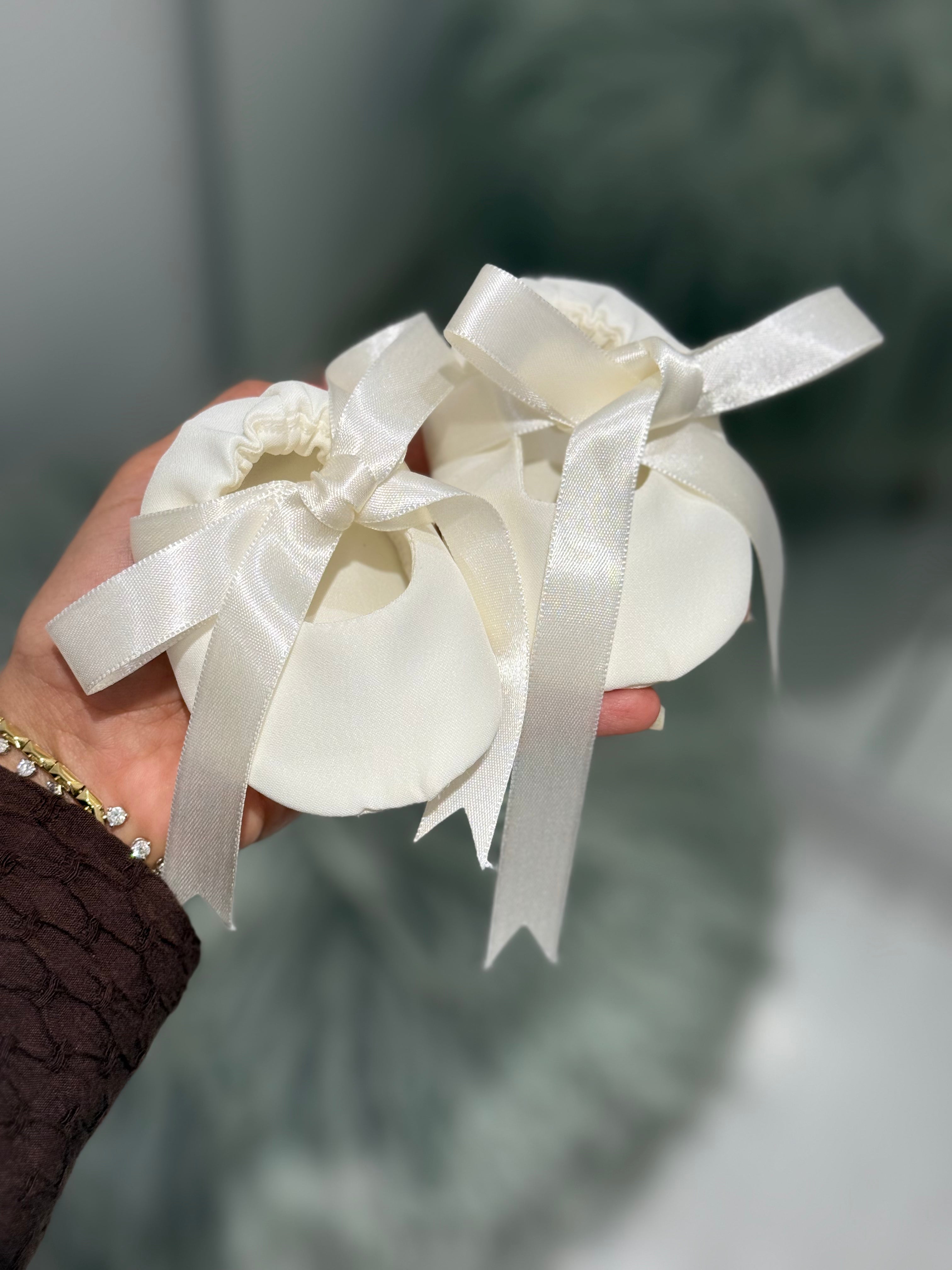 Ribbon Newborn Booties