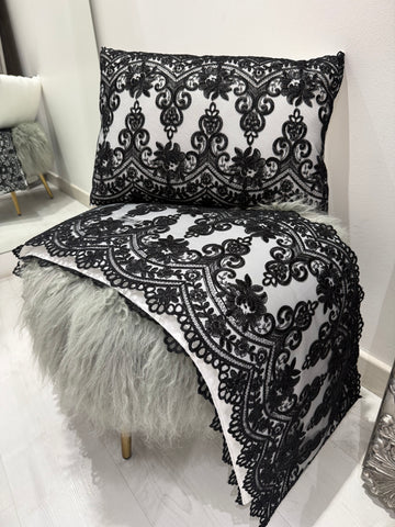 Classic Black & White  Bed Throw