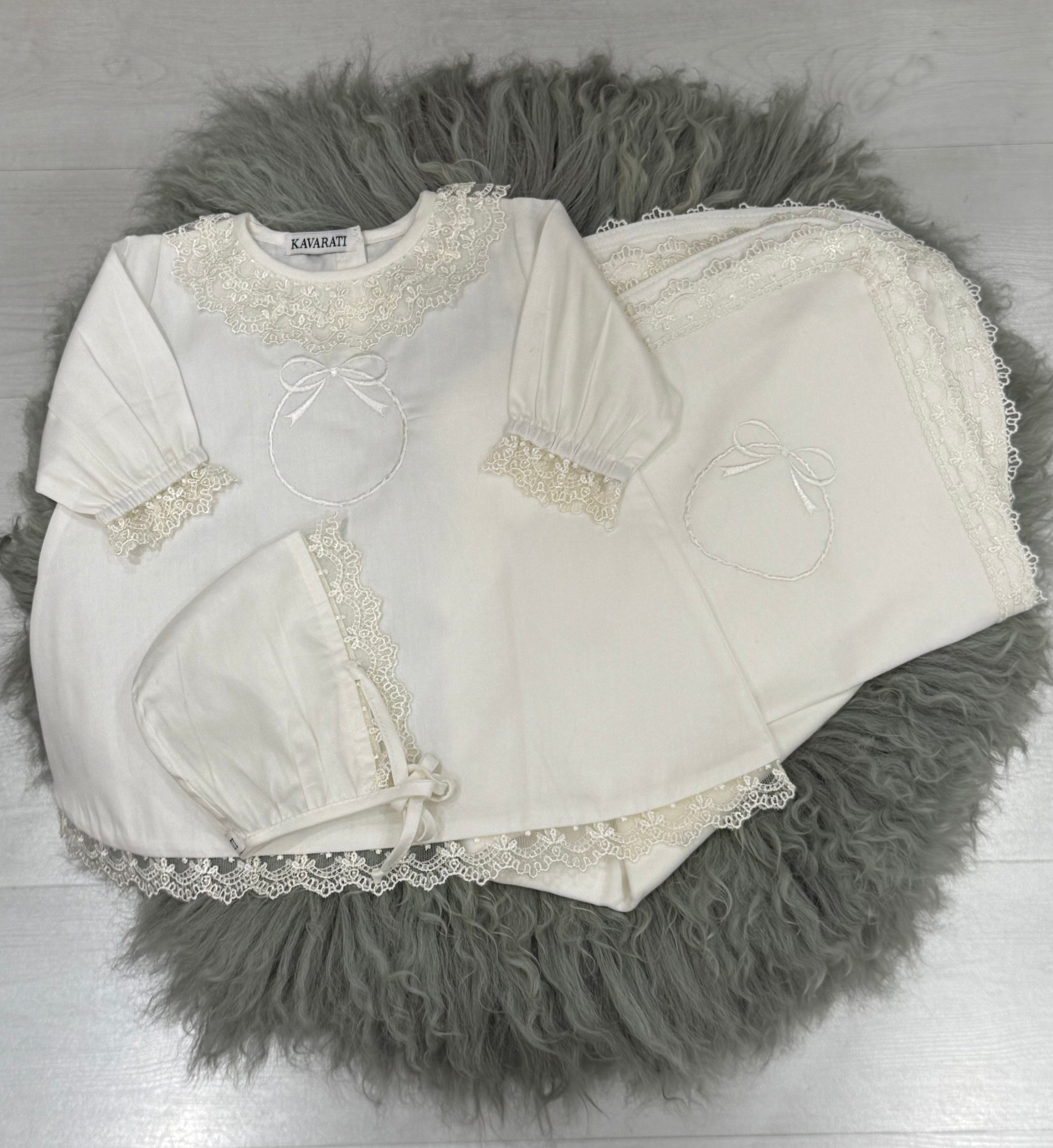 Classic Baby Girl Newborn Set (3 Pieces)