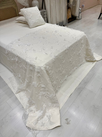 Luxury 3D Floral Bed Throw
