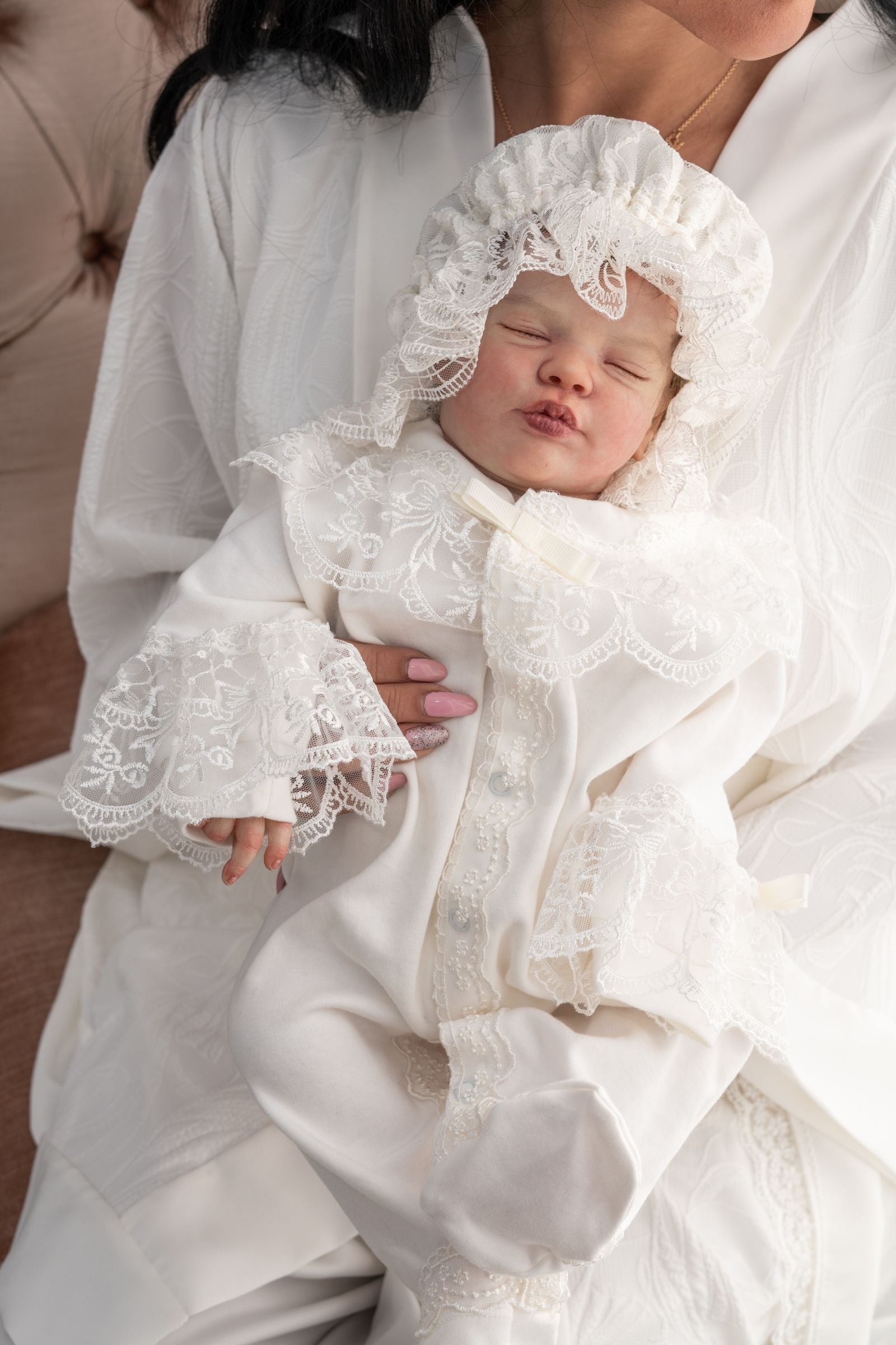 Luxury Newborn Cap With Lace