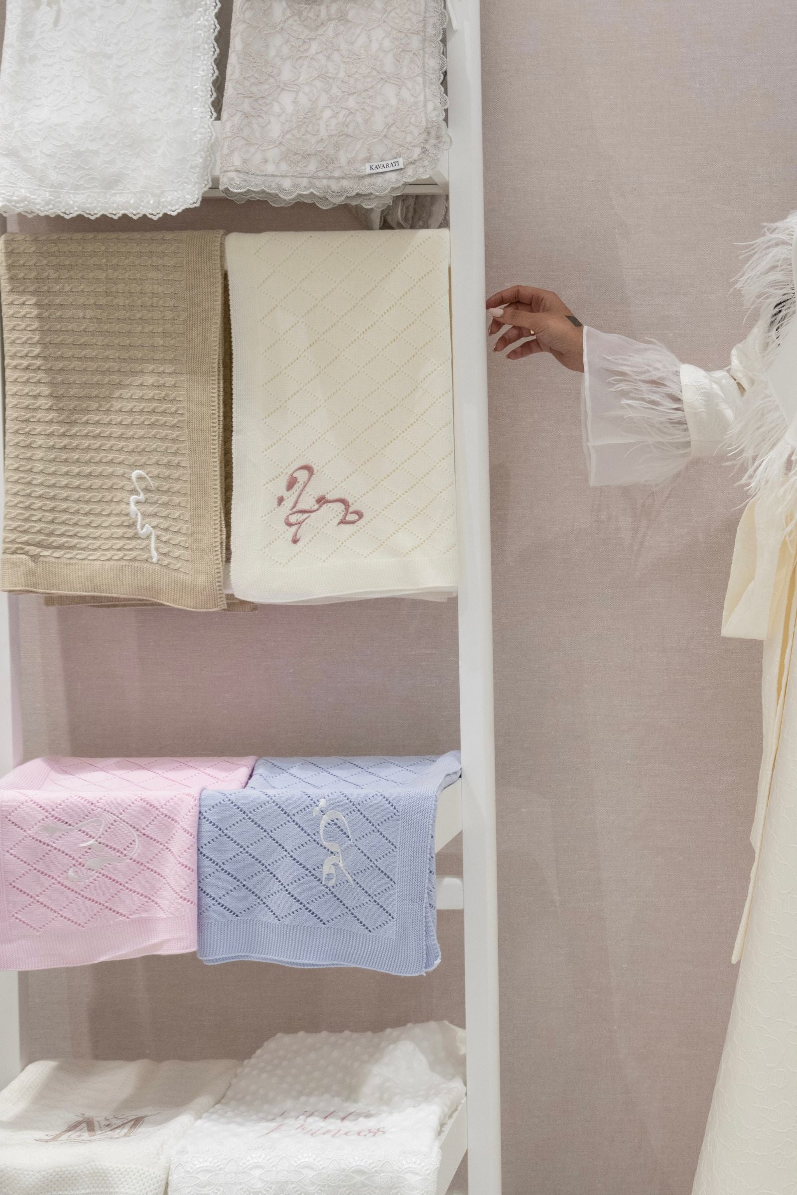 Cozy  Tricot Baby Blanket