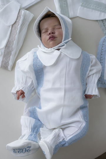 Elegant Baby Boy Set with Blue Lace – 6 Pieces (Size 0–3 Months)