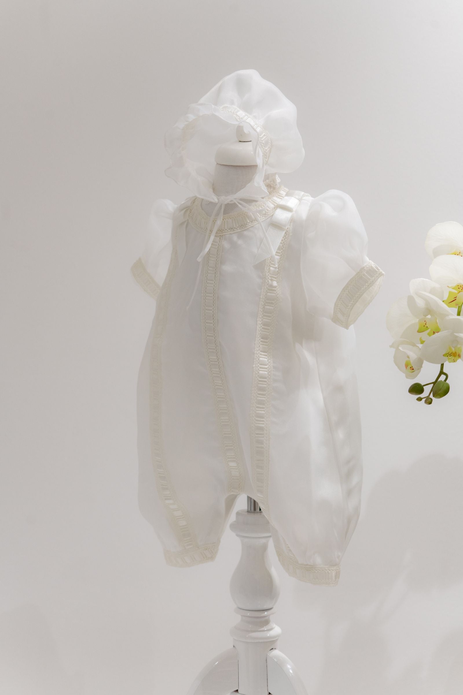 Luxury  Newborn Outfit With Cap