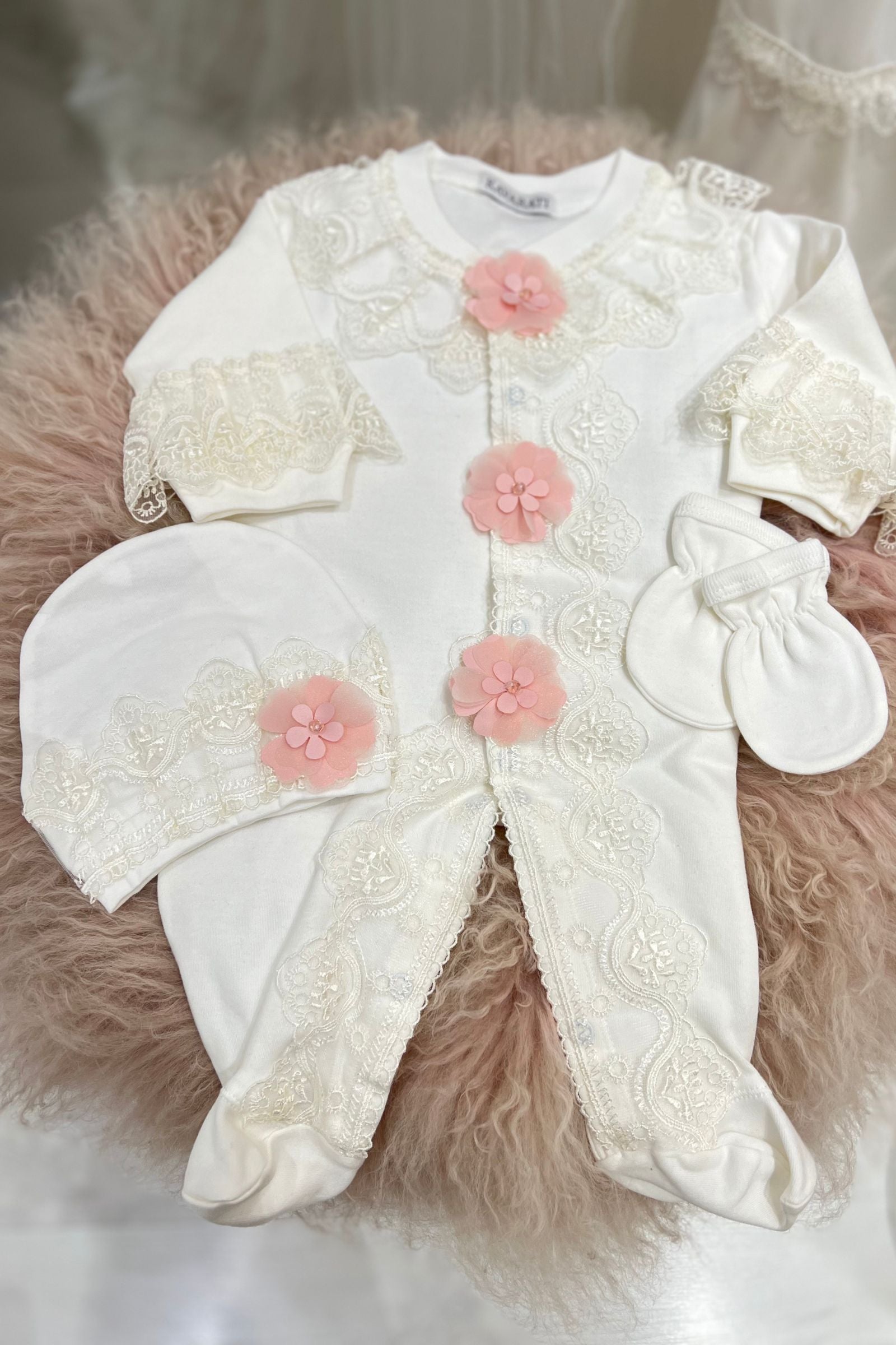 Elegant Baby Girl Overall Set With Pink Roses