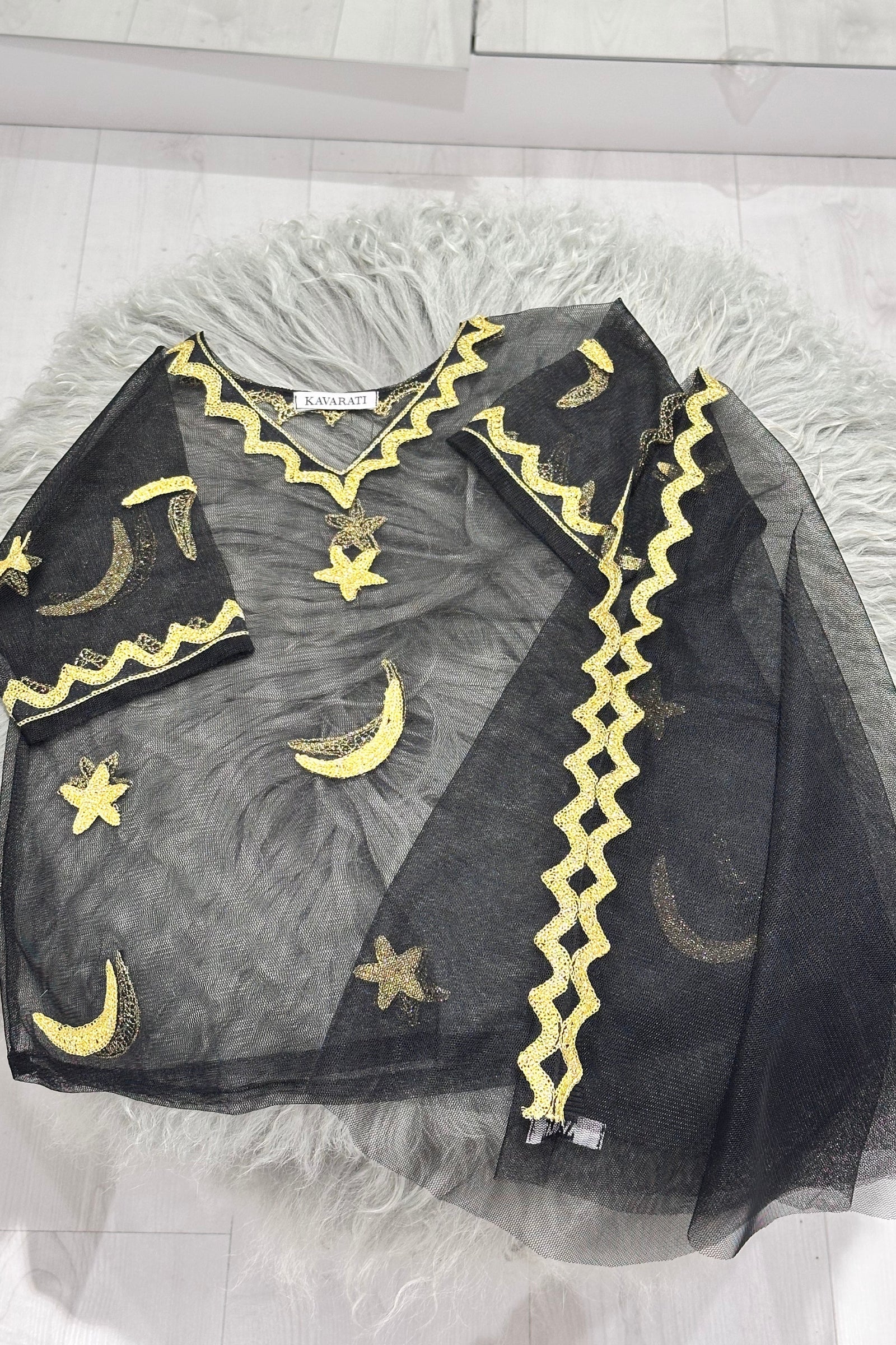 Helal & Najma Collection – Baby Girl Thoub & Bokhnag with Gold Hand Embroidery (Size 0–6 Months)