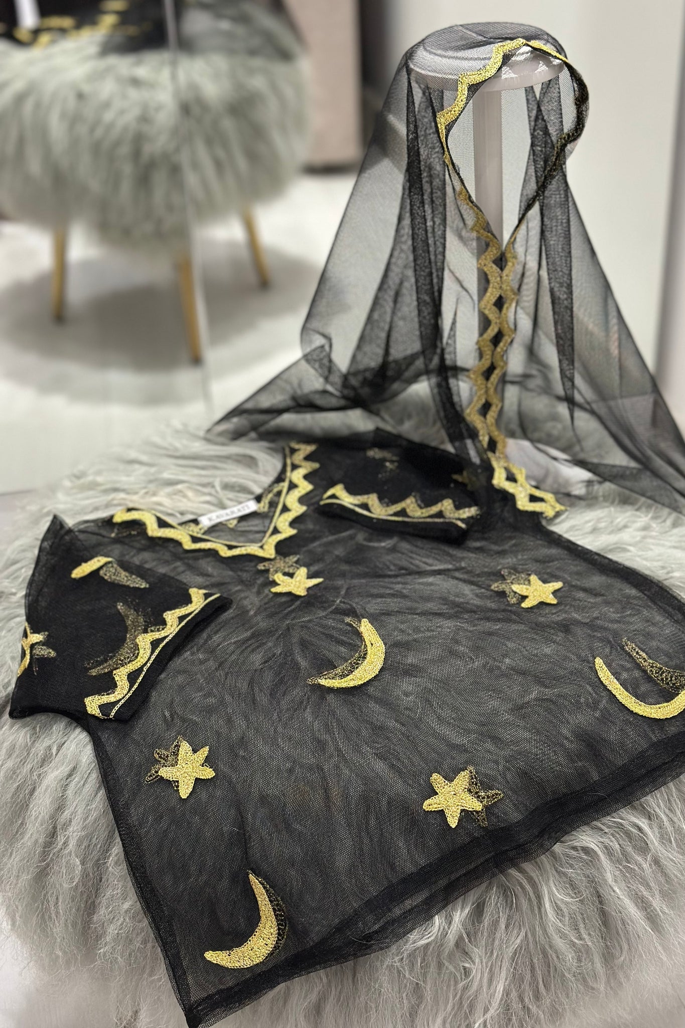 Helal & Najma Collection – Baby Girl Thoub & Bokhnag with Gold Hand Embroidery (Size 0–6 Months)