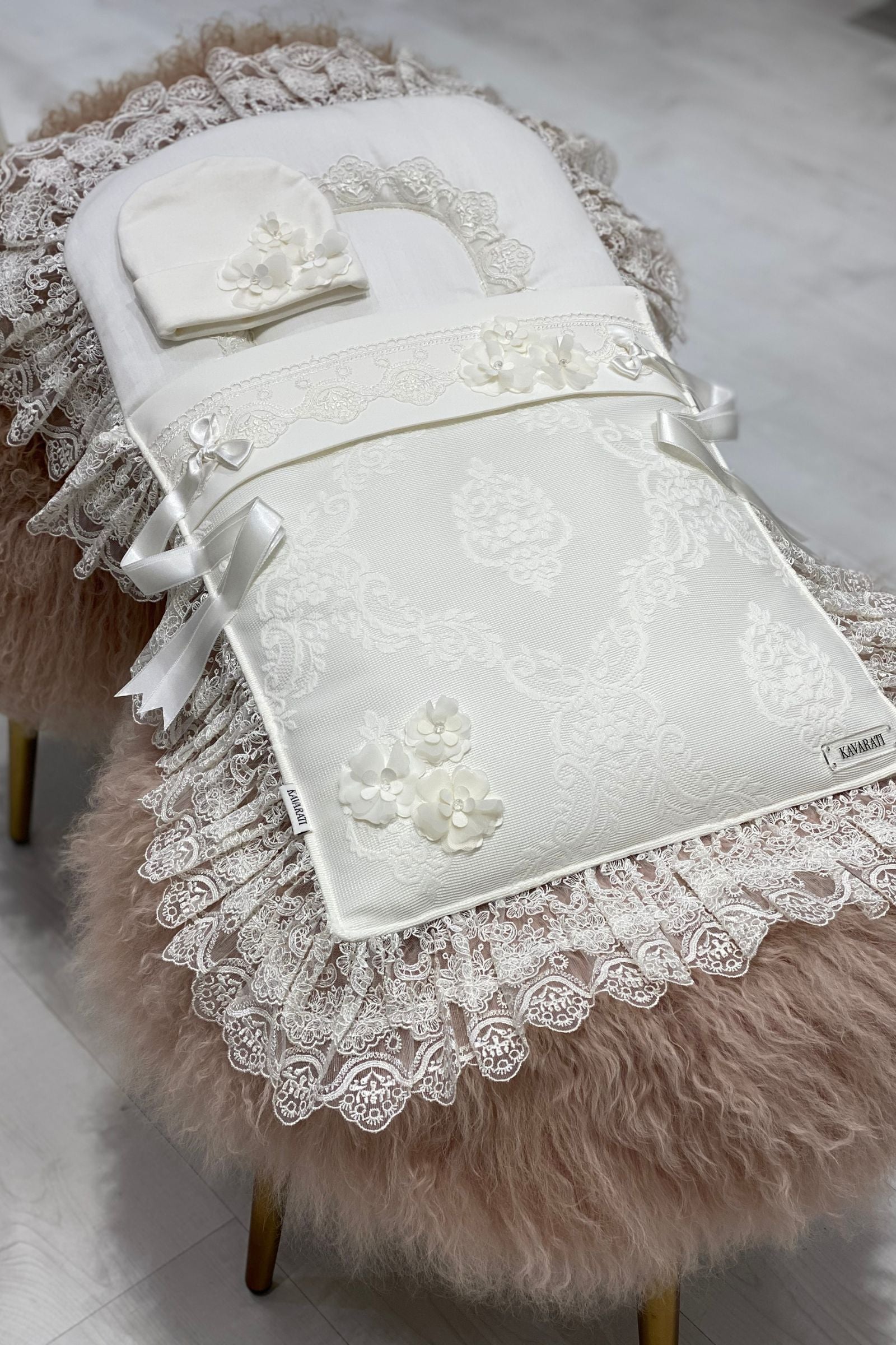 Luxury Classical Sleeping Baby Bag – Light Cream Color