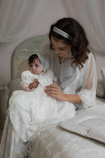 Victorian-Style Newborn Baby Girl Dress with Hat – Hand-Embroidered Lace Elegance (0–3 Months)