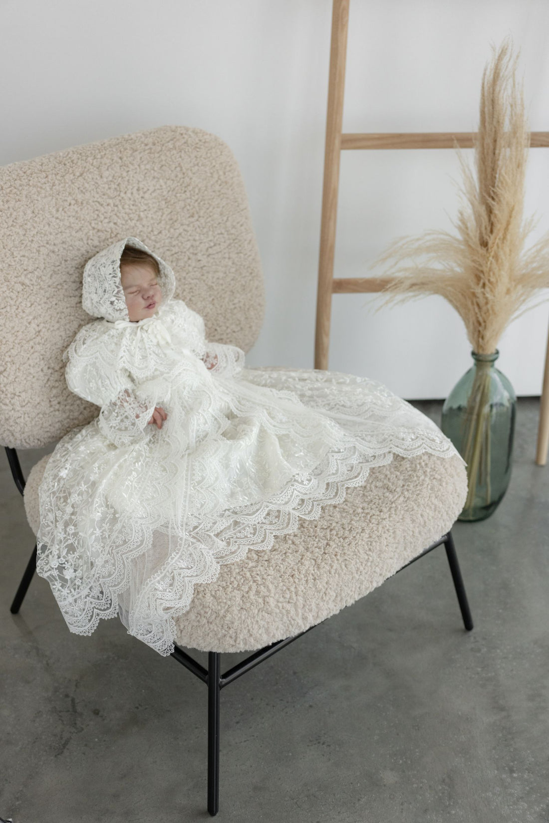Victorian Lace Baby Gown with Bonnet – Ivory Elegance for Newborn Girls (0–3 Months)