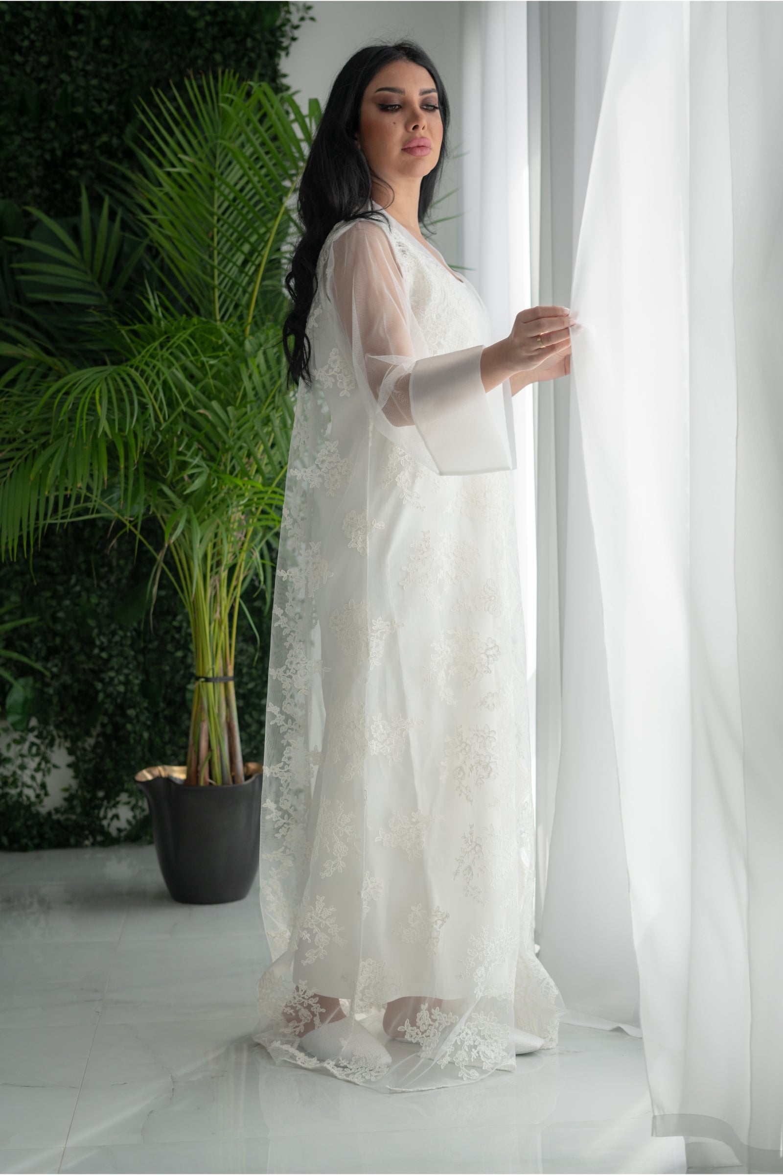 Luxurious and Elegant Bridal Lace Robe