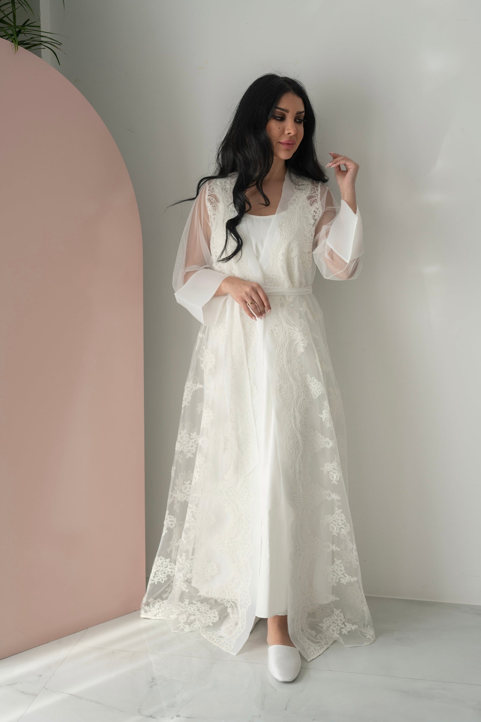 Luxurious and Elegant Bridal Lace Robe