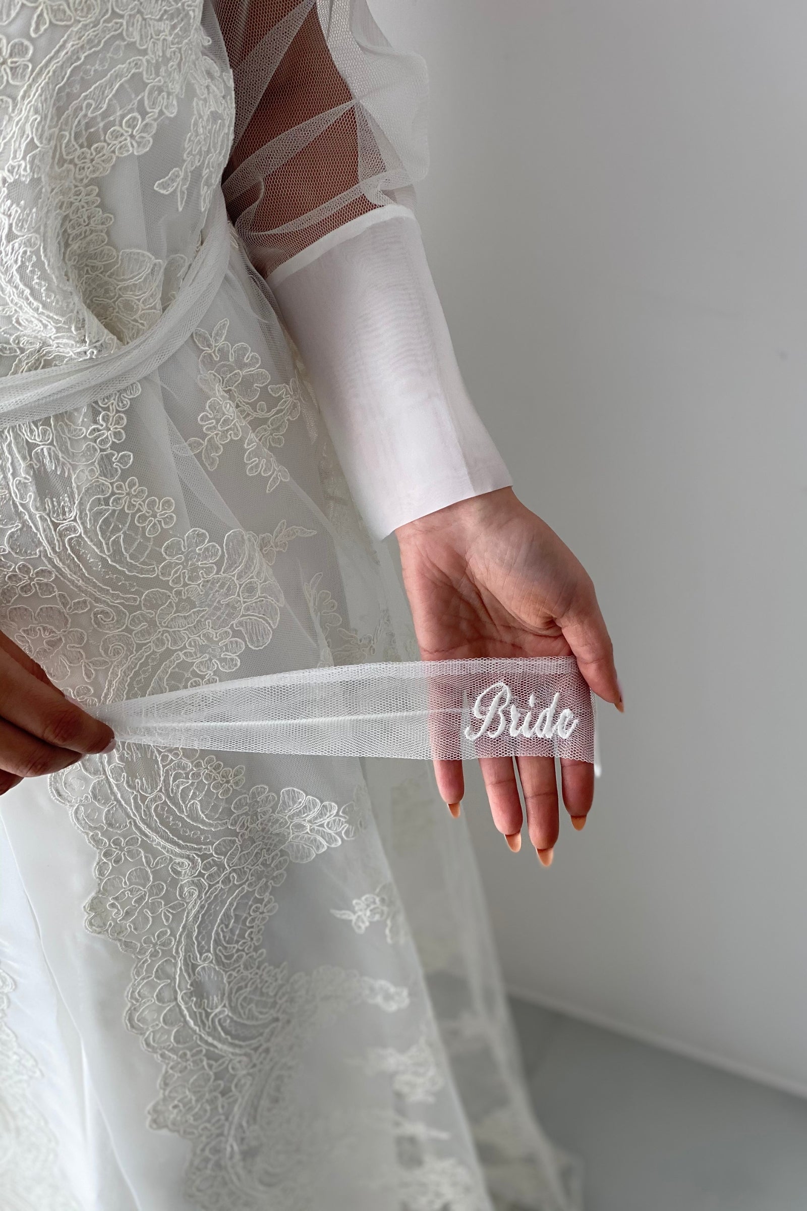 Luxurious and Elegant Bridal Lace Robe