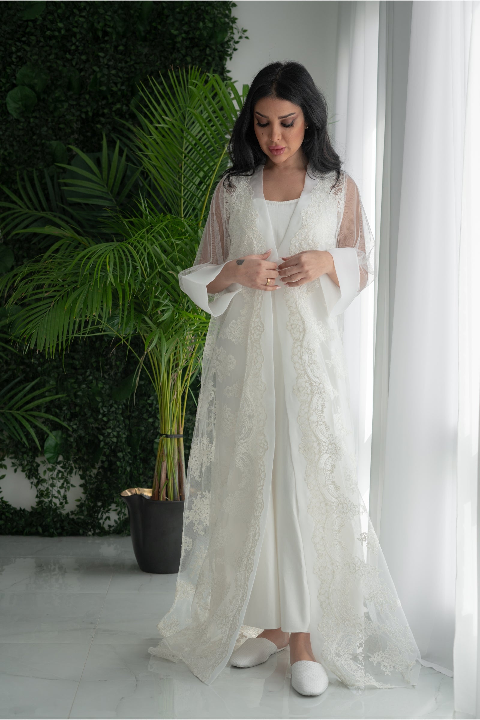 Luxurious and Elegant Bridal Lace Robe