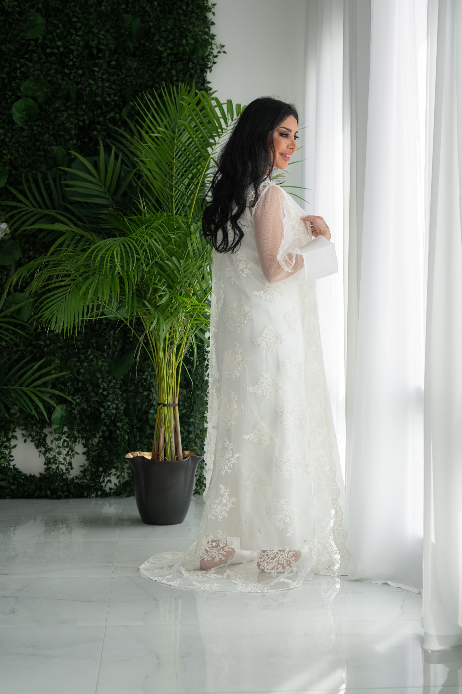 Luxurious and Elegant Bridal Lace Robe