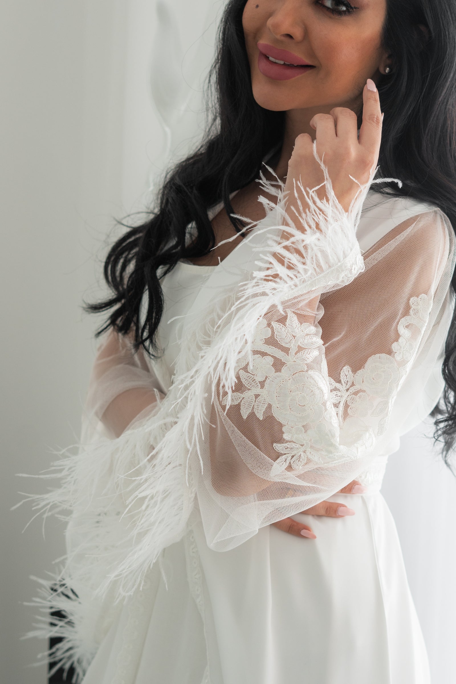 Feather Lace Bridal Robe – Sheer Embroidered Elegance