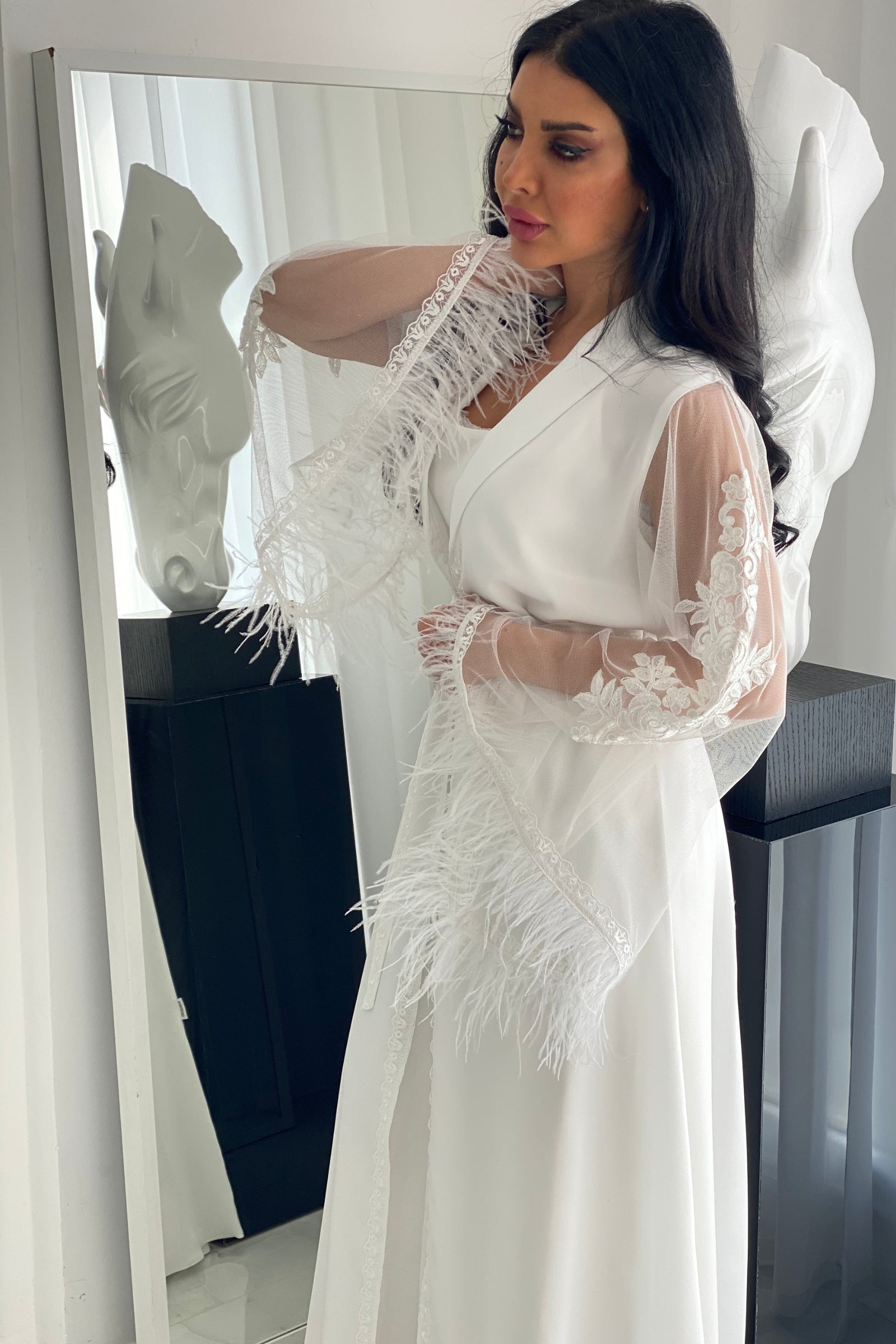 Feather Lace Bridal Robe – Sheer Embroidered Elegance