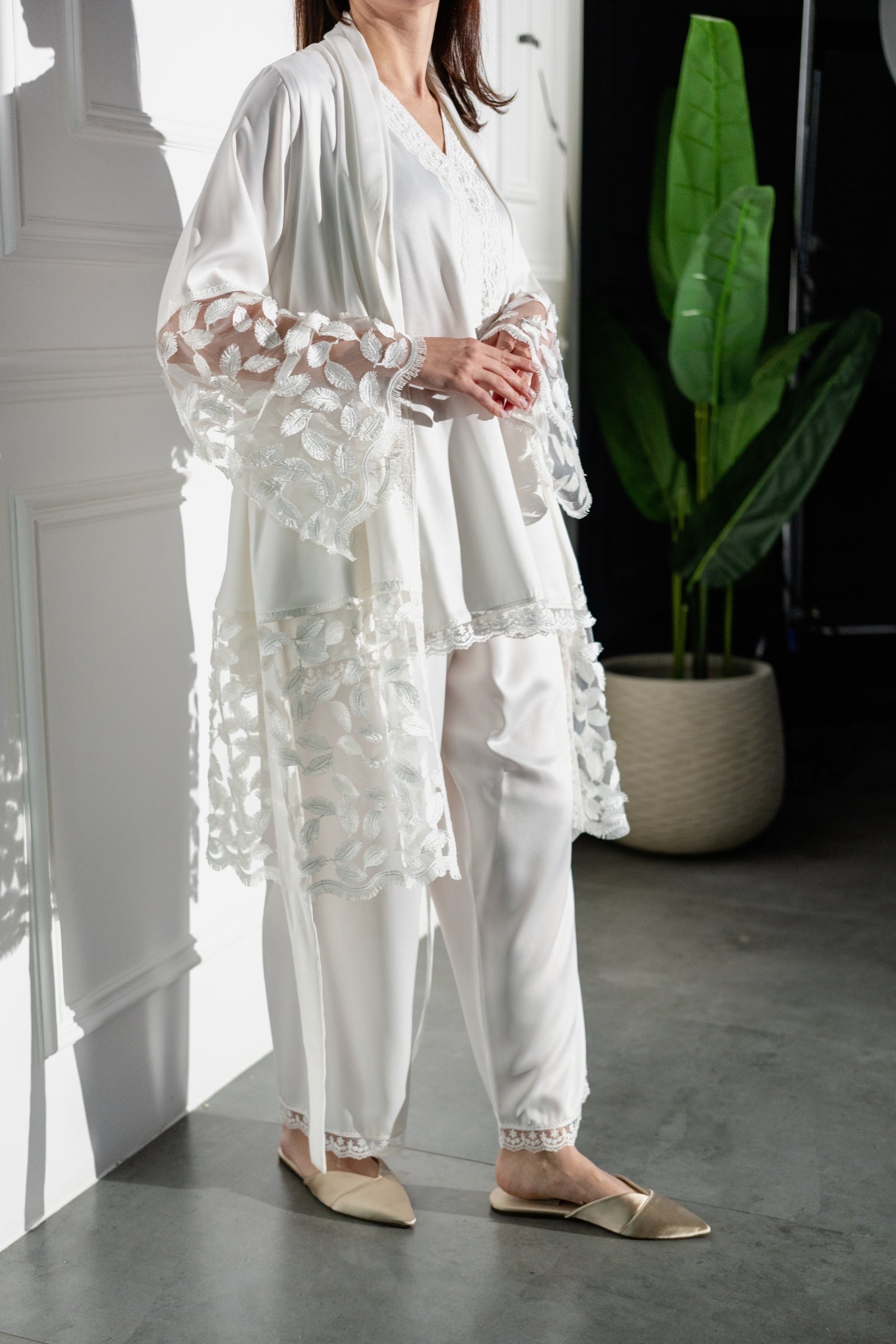 Luxury Pajama Set with Elegant Embroidered Lace Sleeves