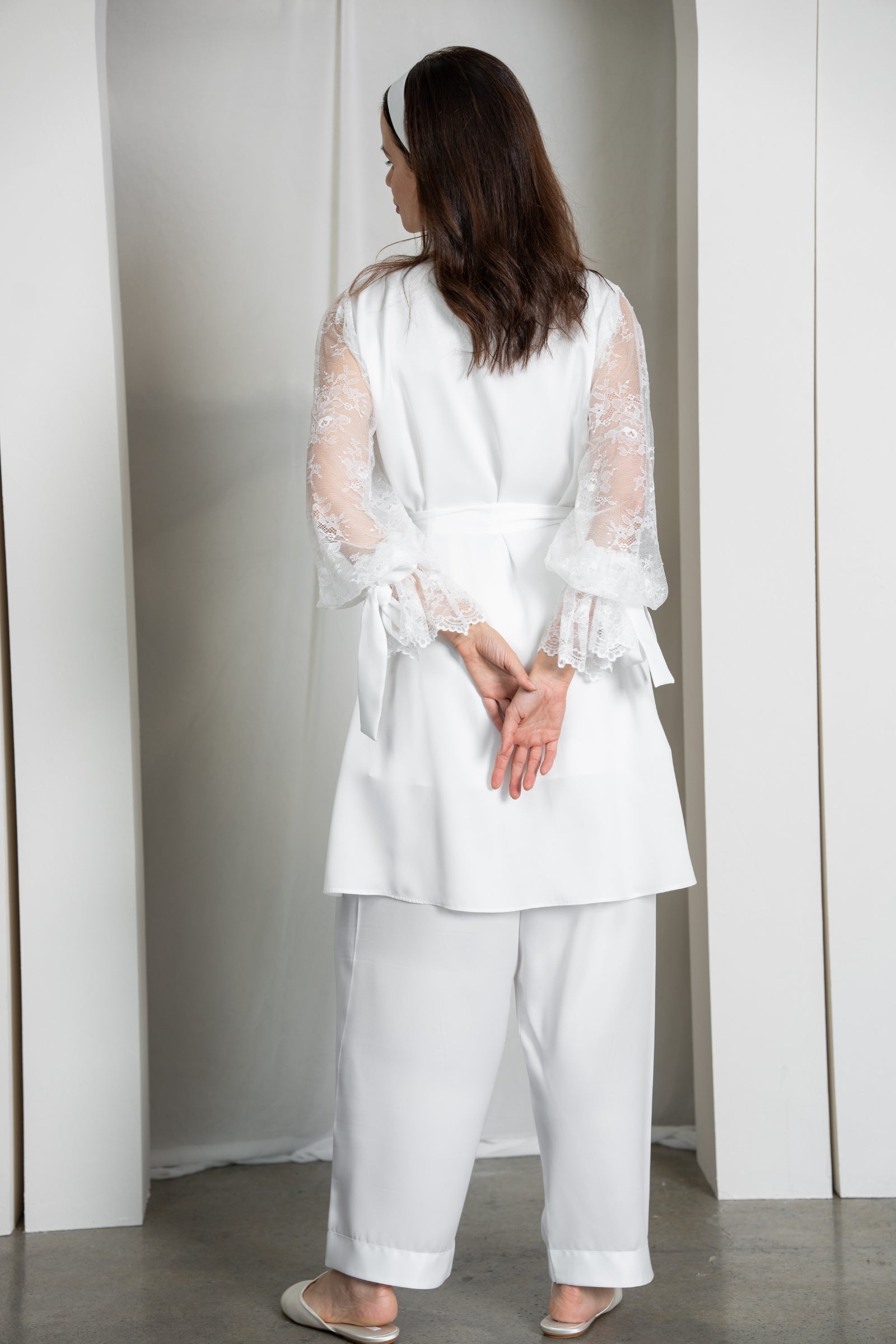 Luxury Pajama Set with Elegant Lace Sleeves
