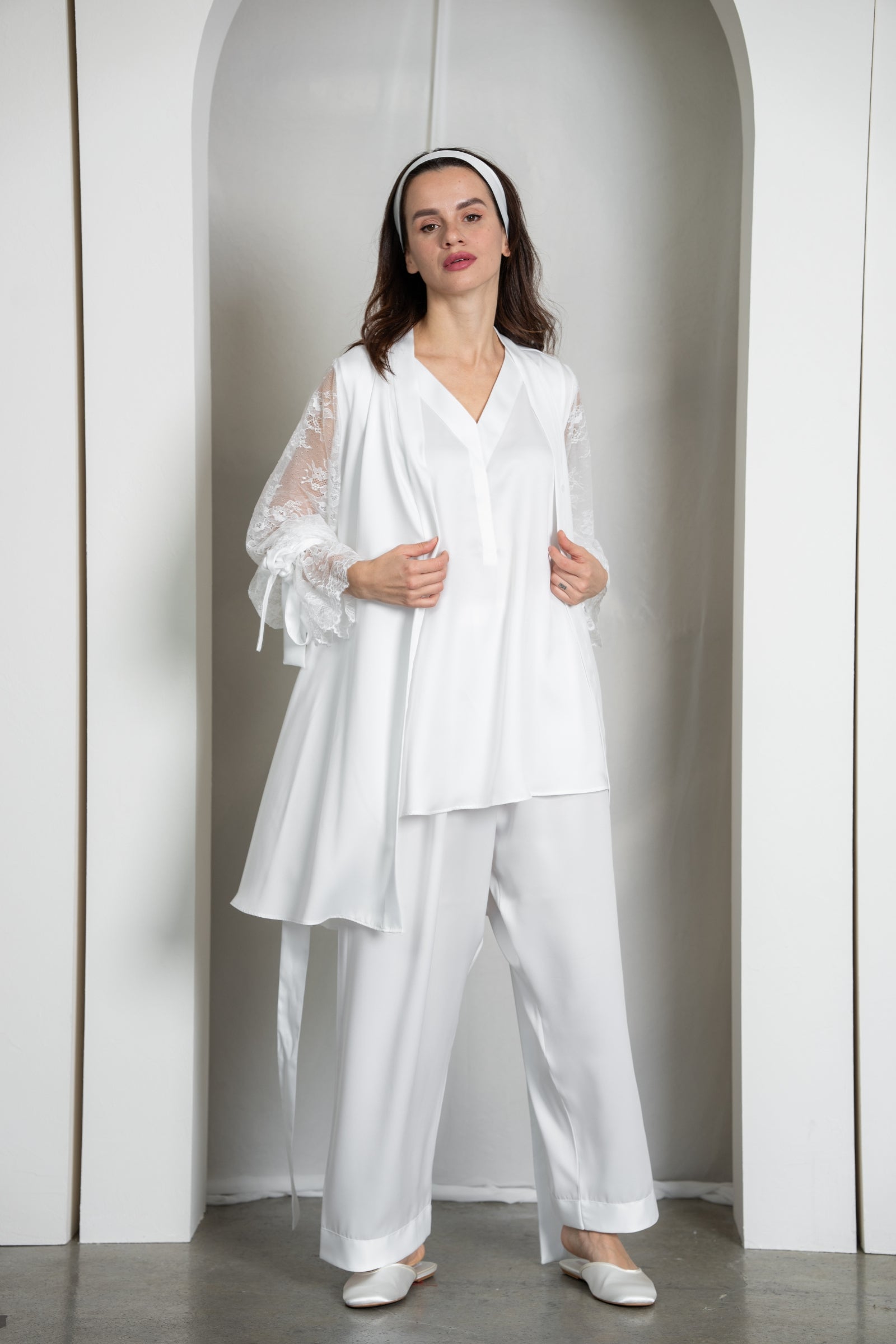 Luxury Pajama Set with Elegant Lace Sleeves