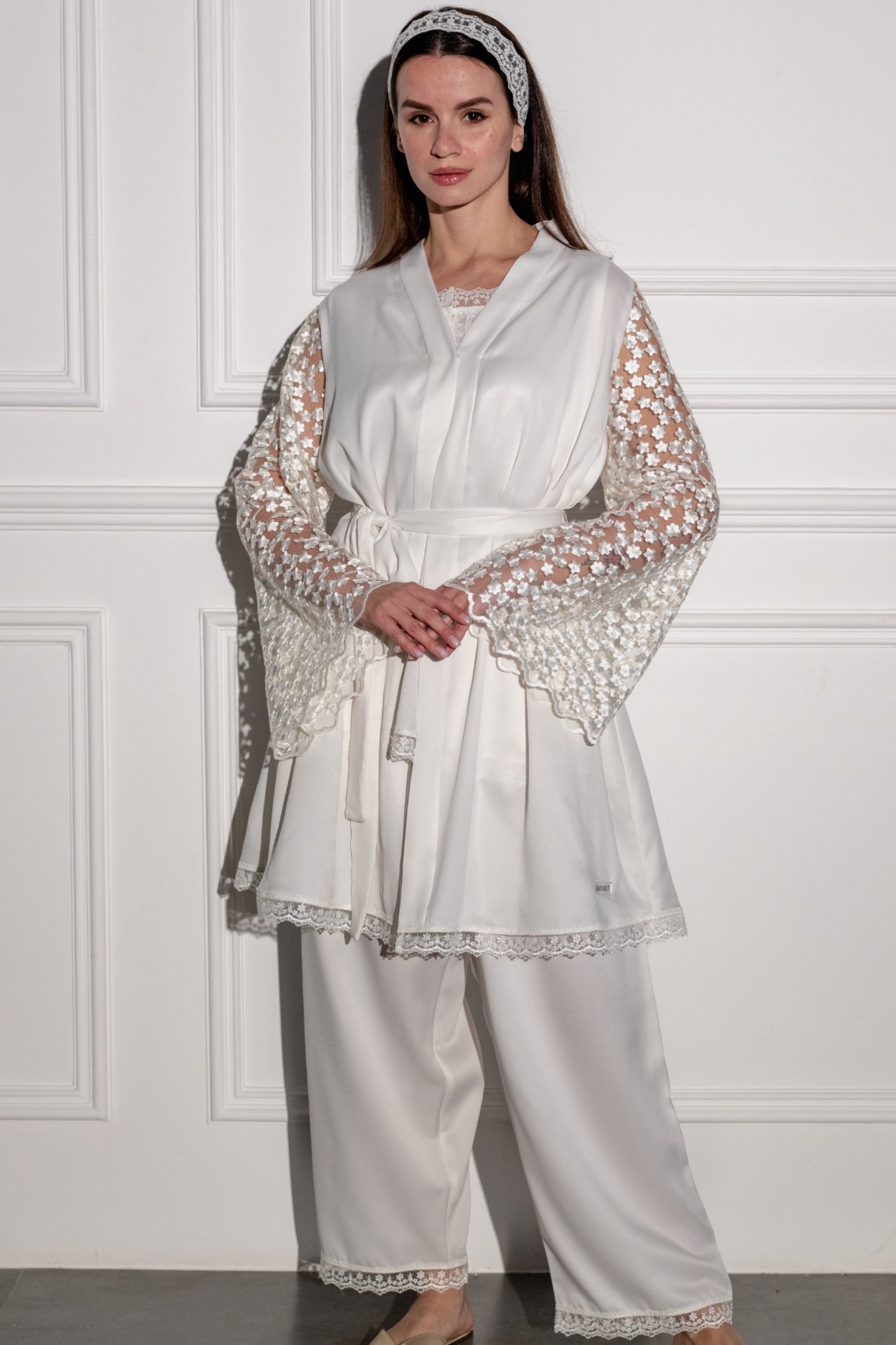 Luxury Pajama Set with Elegant Embroidered Lace Sleeves