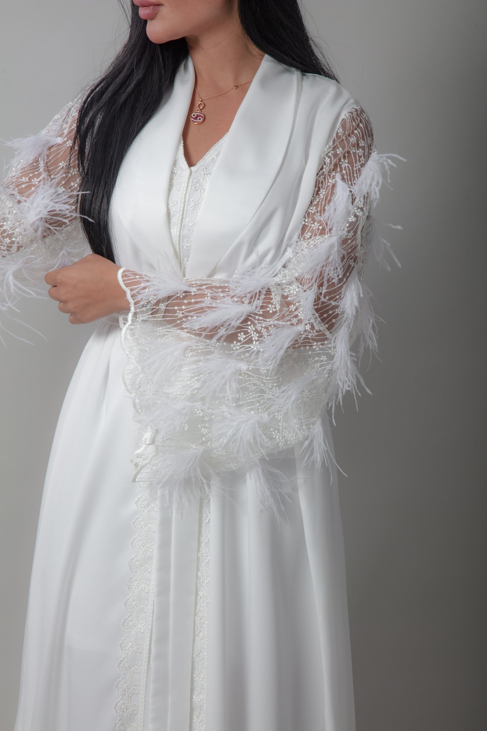 Elegant Feather Lace Robe