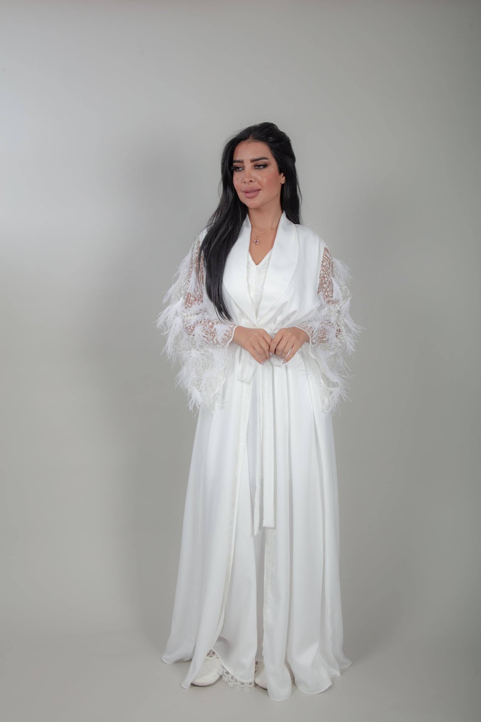 Elegant Feather Lace Robe