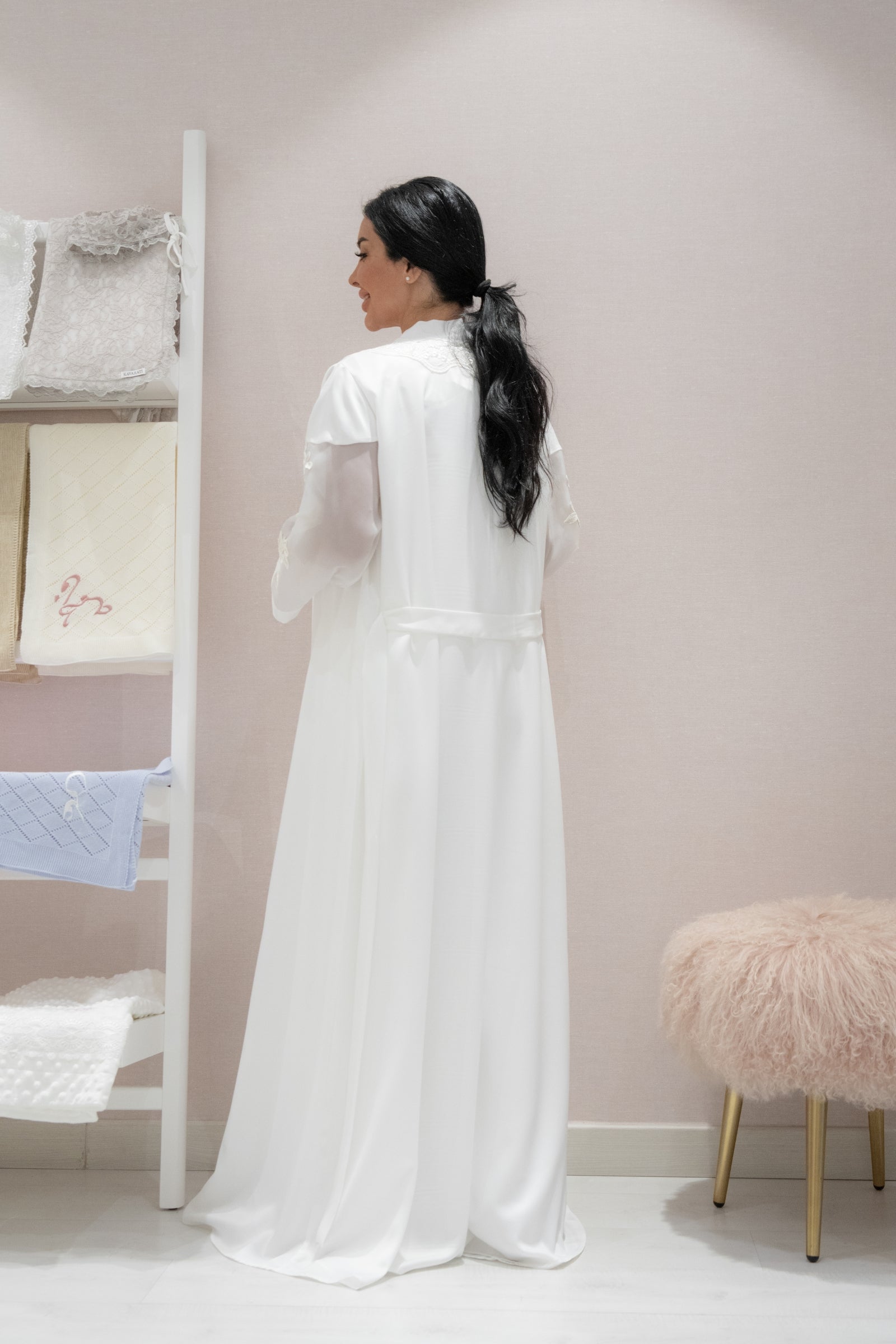 Elegant Robe with Organza Sleeves – Available in Pink, White & Gold Lace