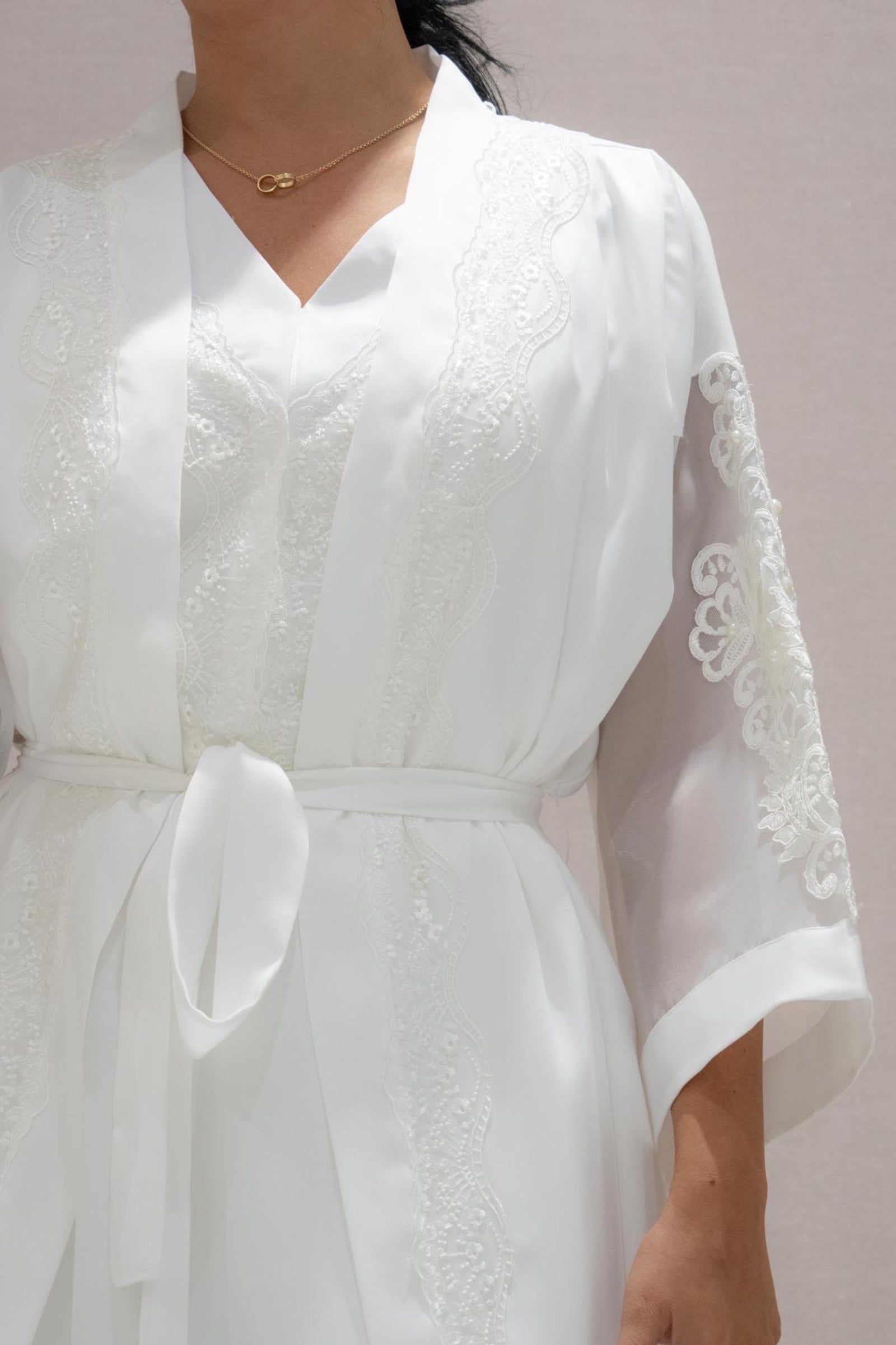 Elegant Robe with Organza Sleeves – Available in Pink, White & Gold Lace