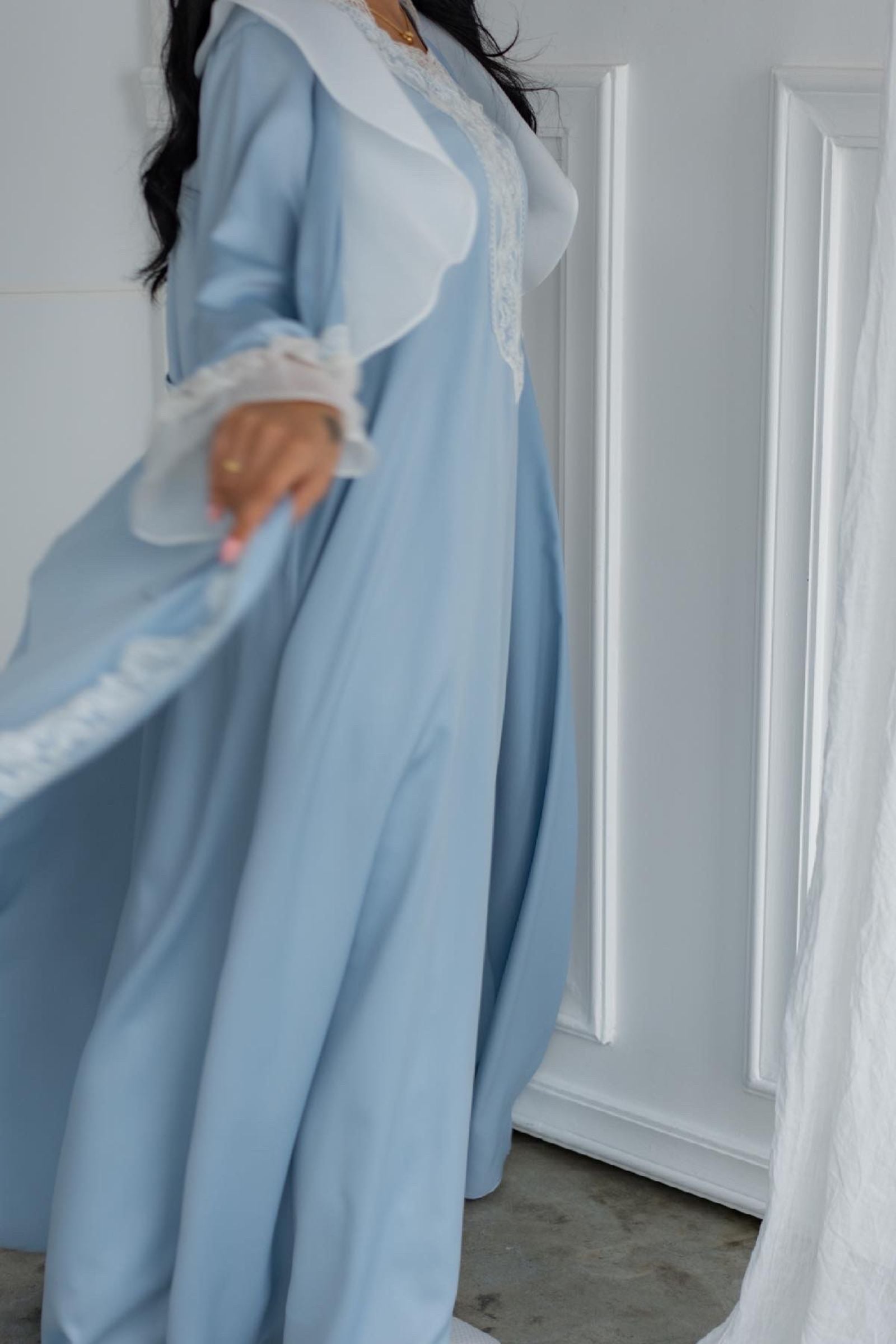 Sky Blue & White Robe Set – Elegant Lace Trim & Flowy Silhouette