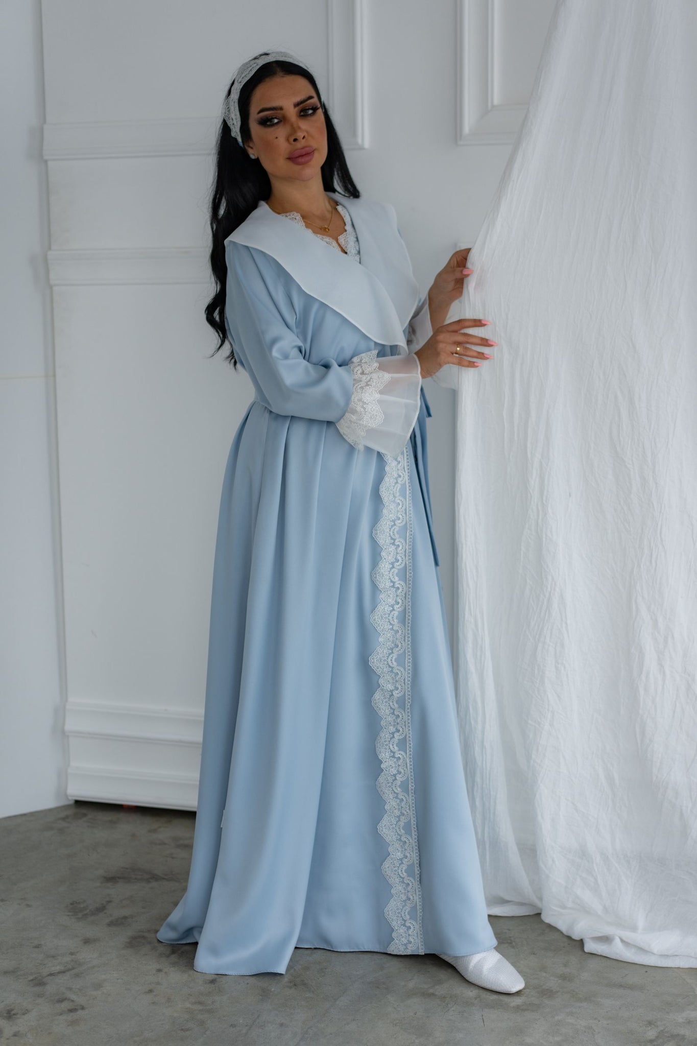 Sky Blue & White Robe Set – Elegant Lace Trim & Flowy Silhouette