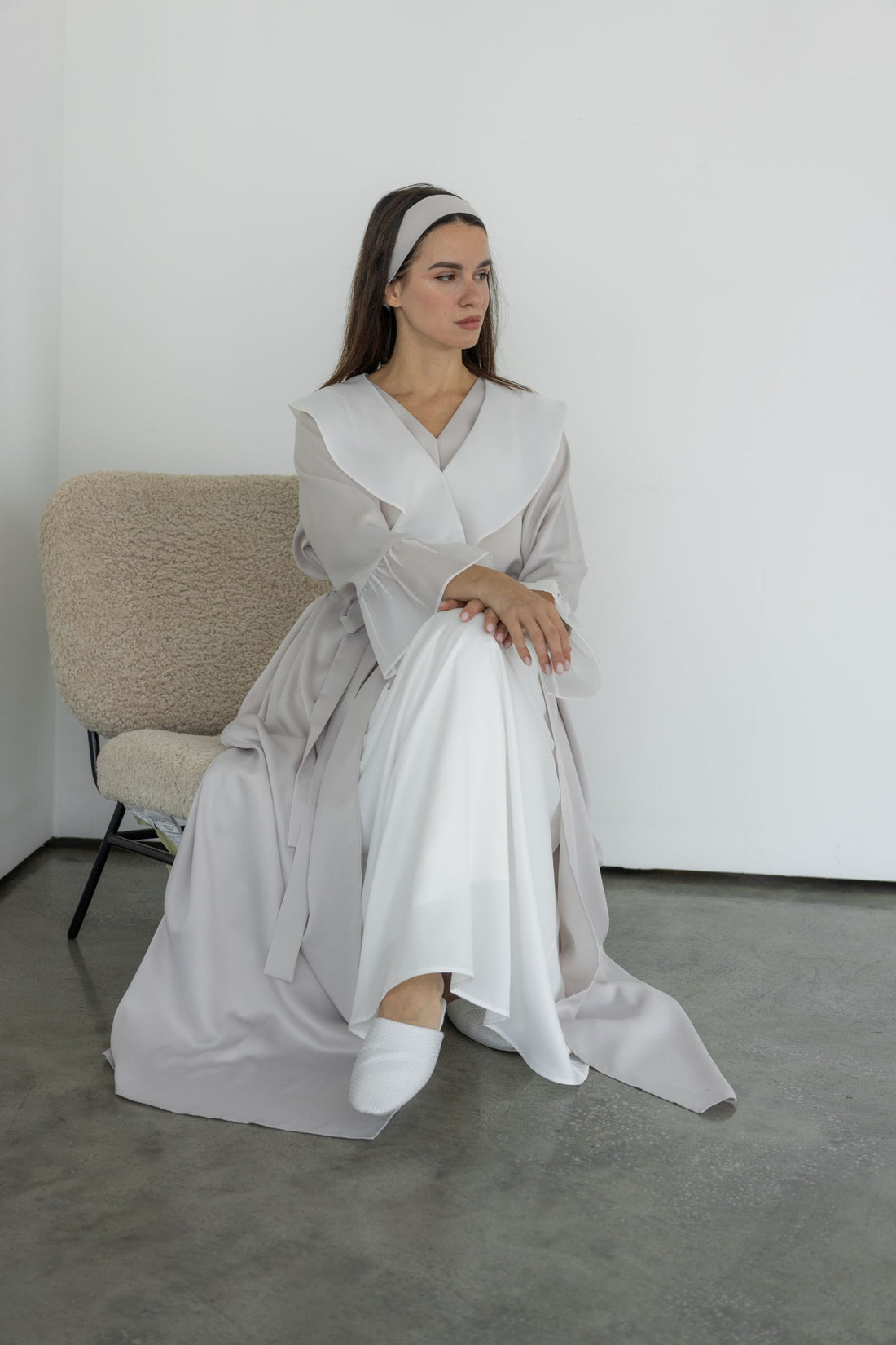 Classic Elegance Robe Set – Ruffled Collar & Organza Cuffs - Grey, Beige, Olive Green