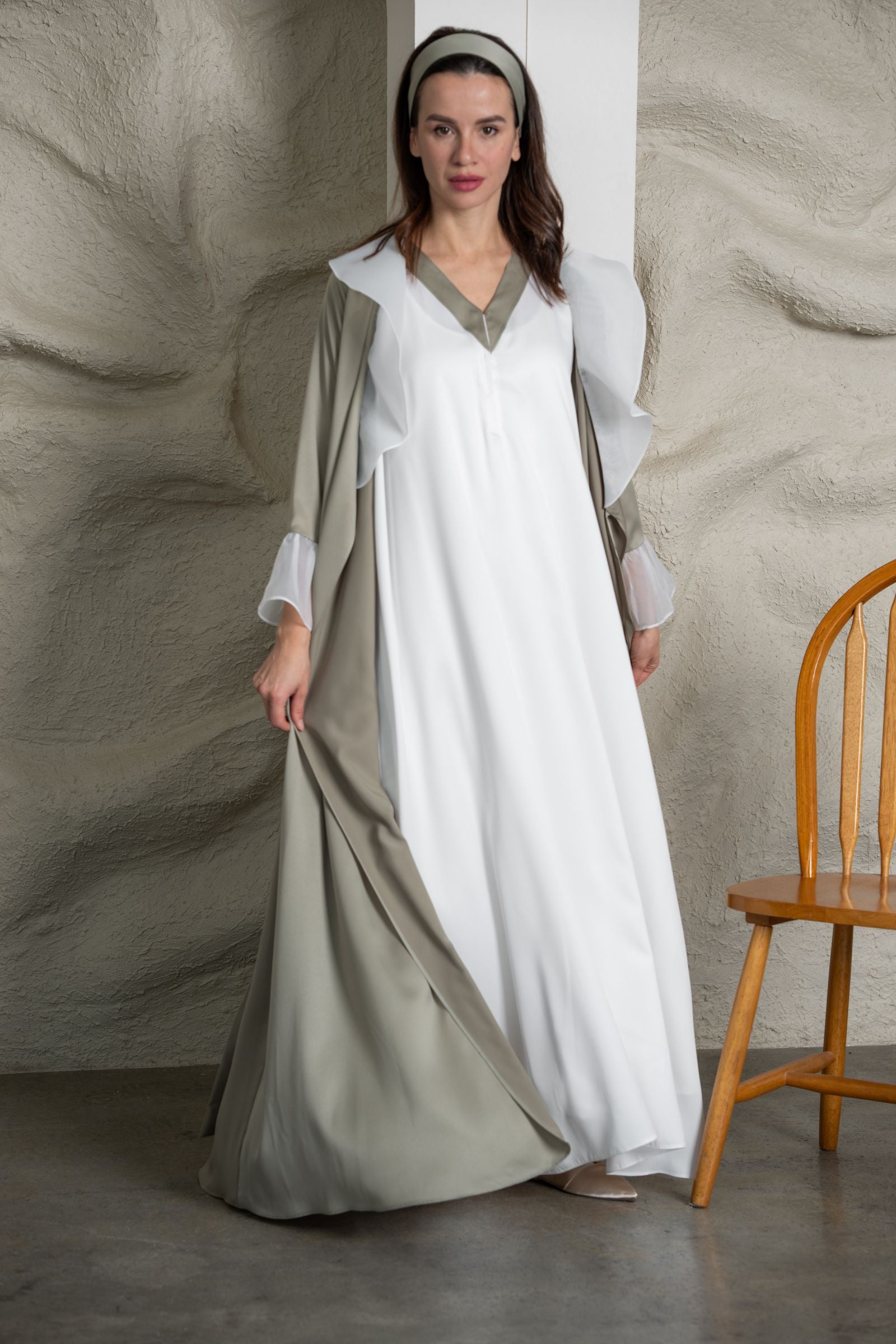 Classic Elegance Robe Set  Ruffled Collar