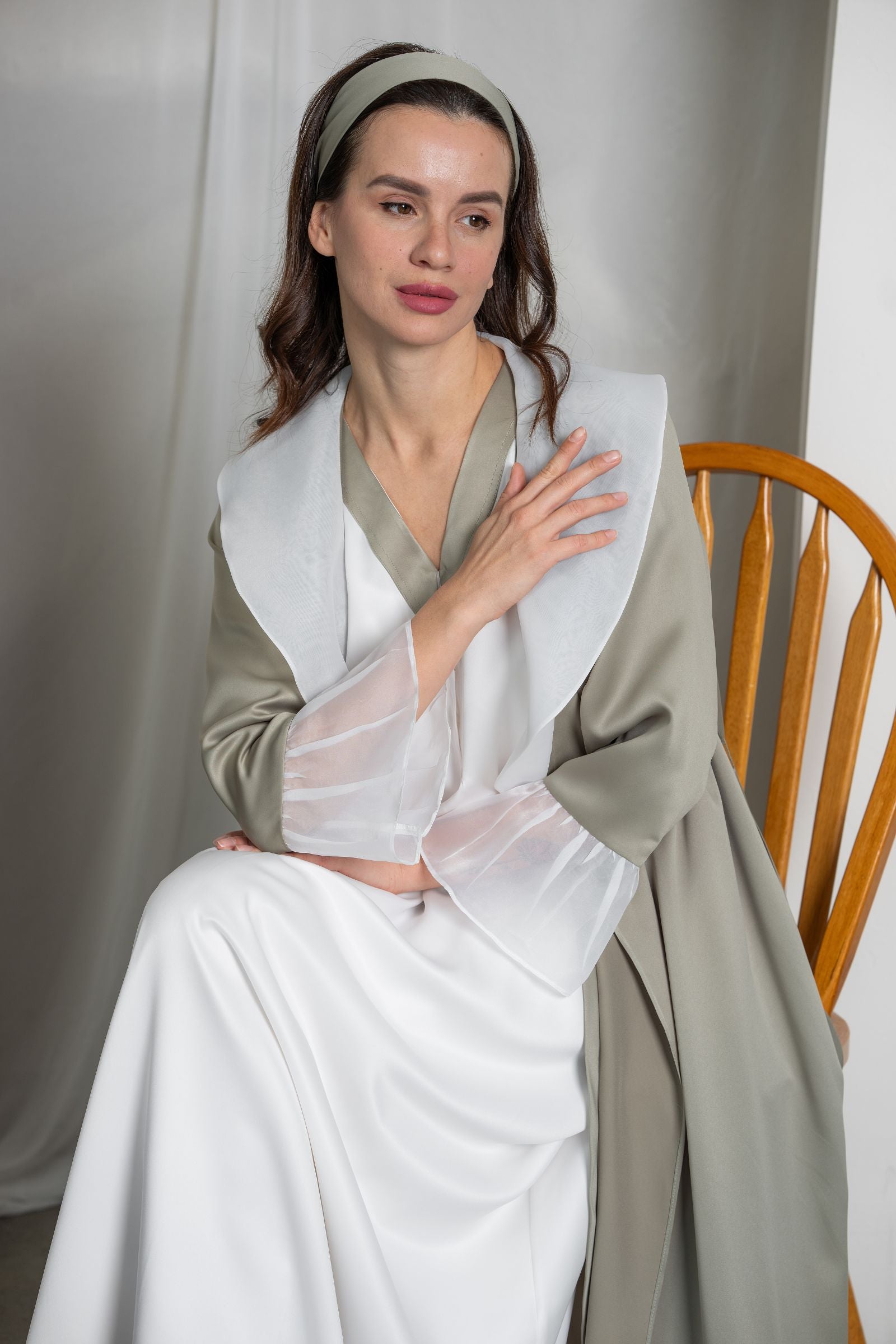 Classic Elegance Robe Set  Ruffled Collar